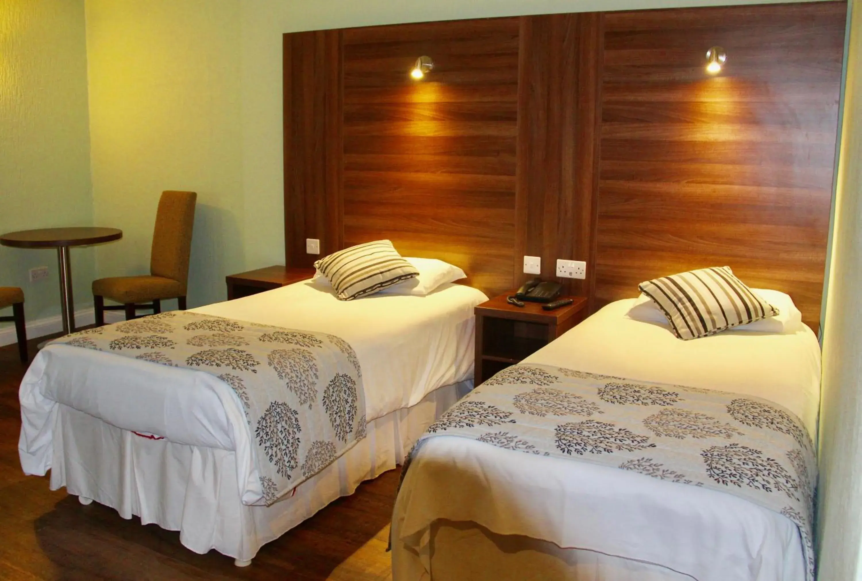 Twin Room in Oliver Cromwell Hotel Twin Room in Oliver Cromwell Hotel