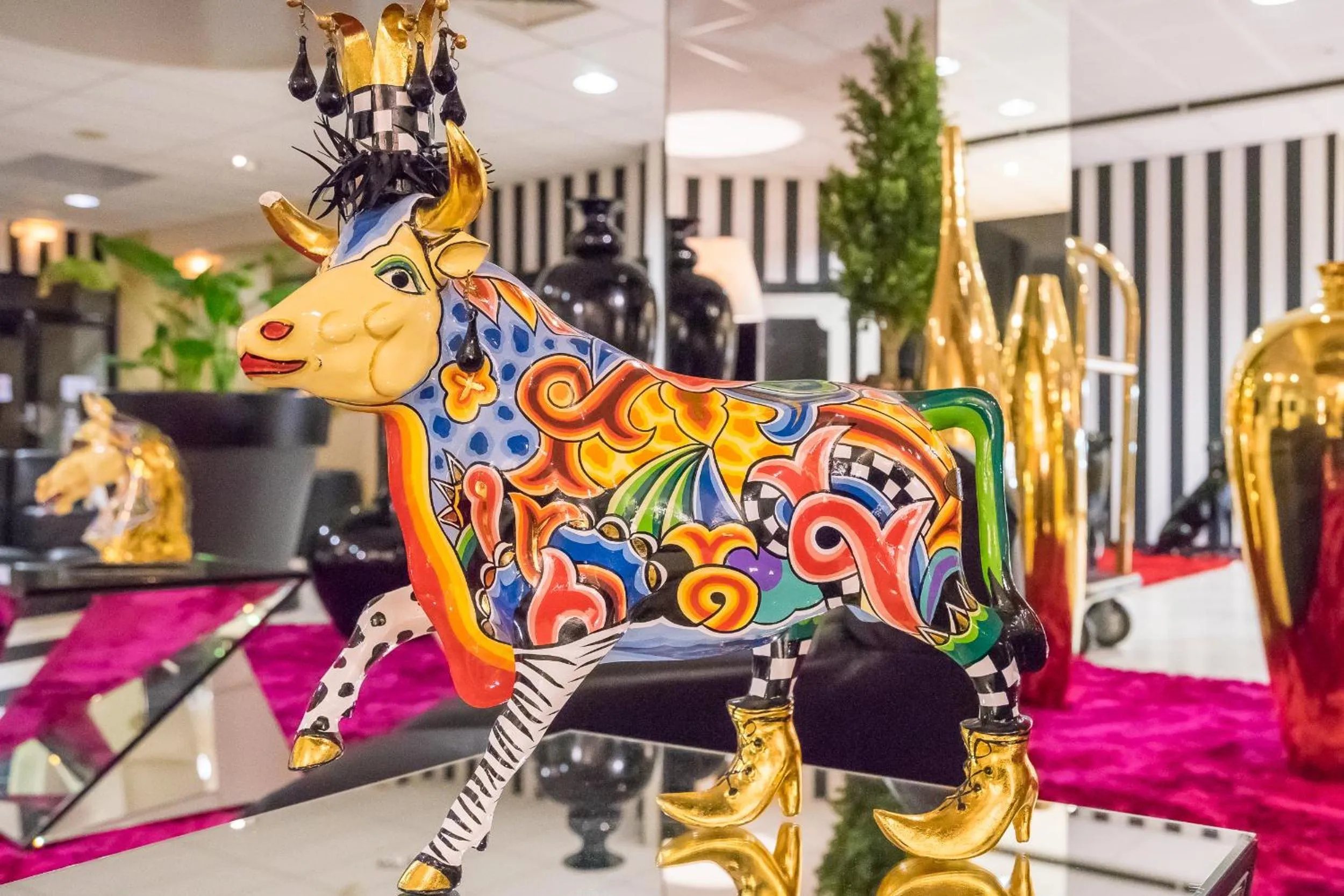 Lounge or bar in Grand Hôtel de Nîmes 4 étoiles