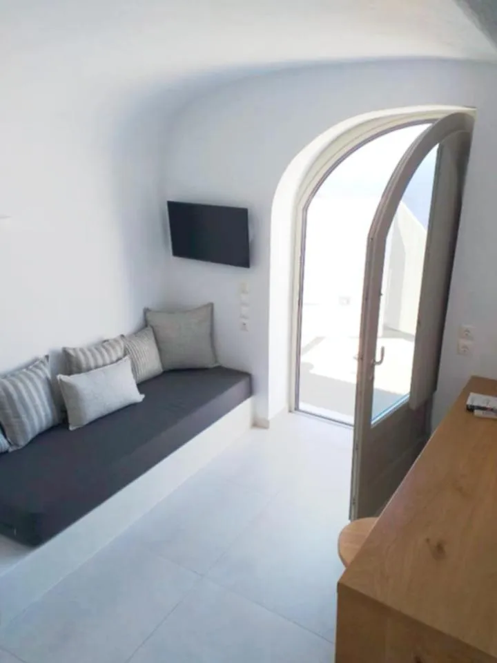 Bed in Smaro Studios