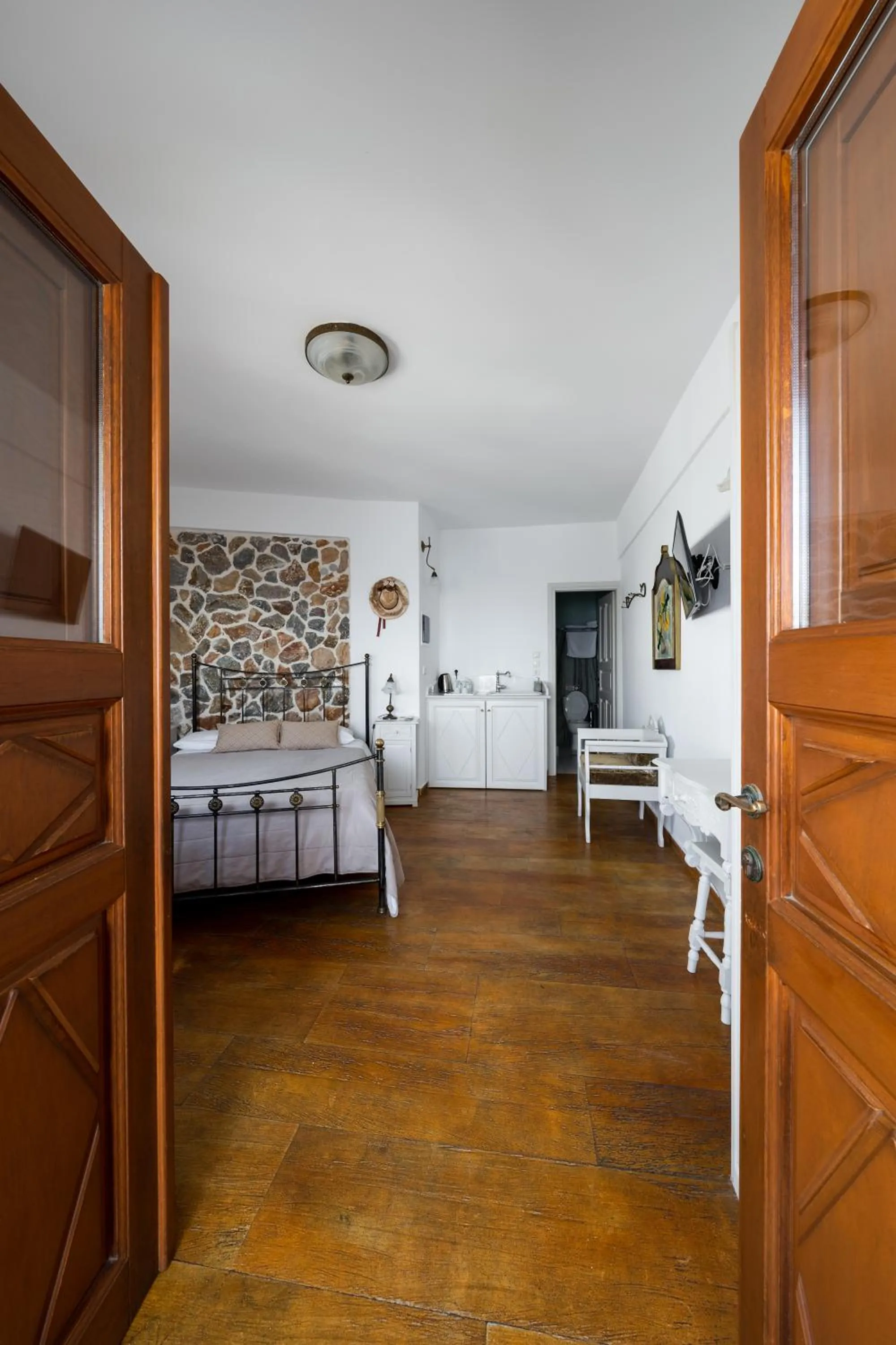 Bed in Smaro Studios