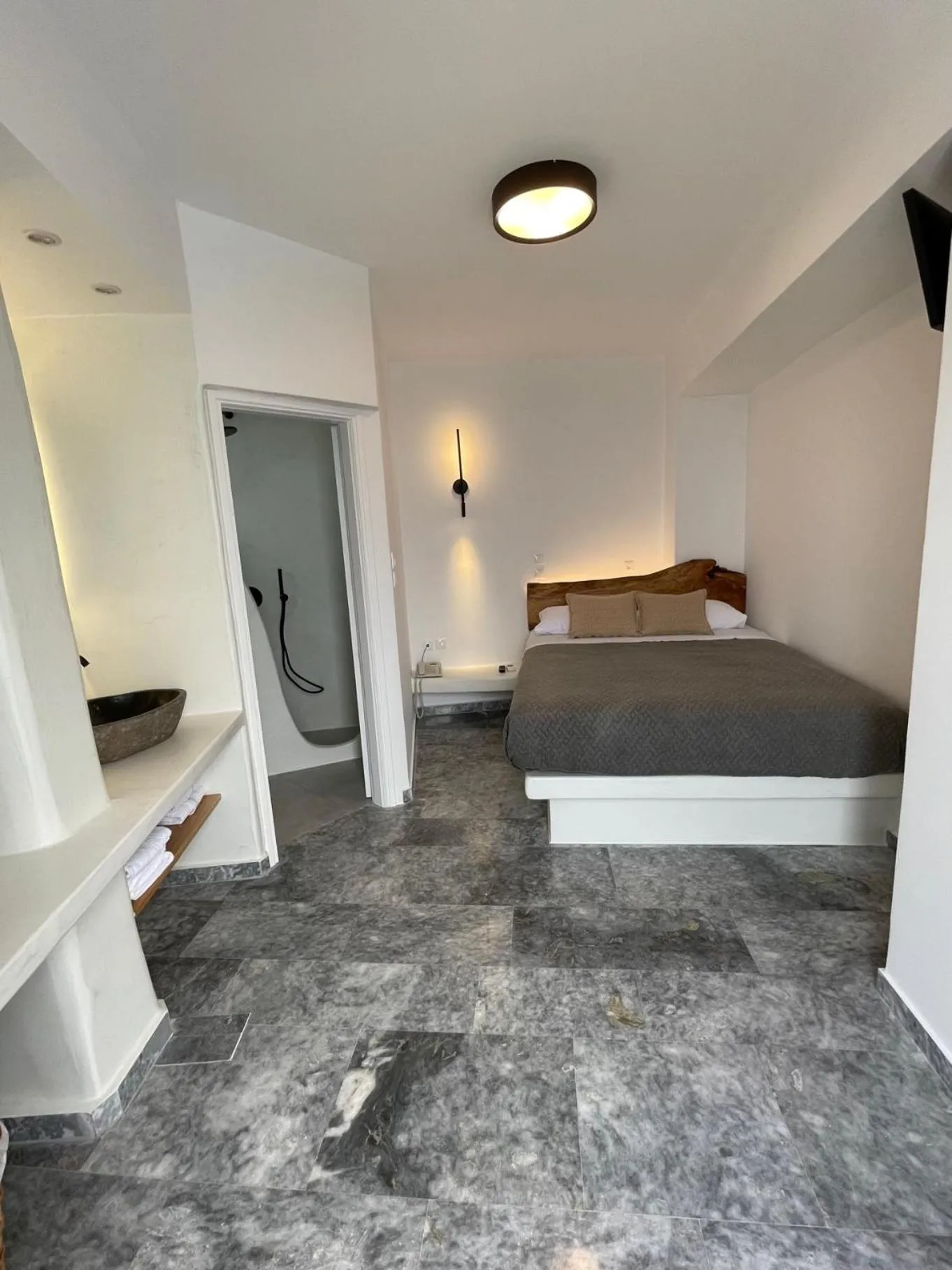 Bed in Smaro Studios