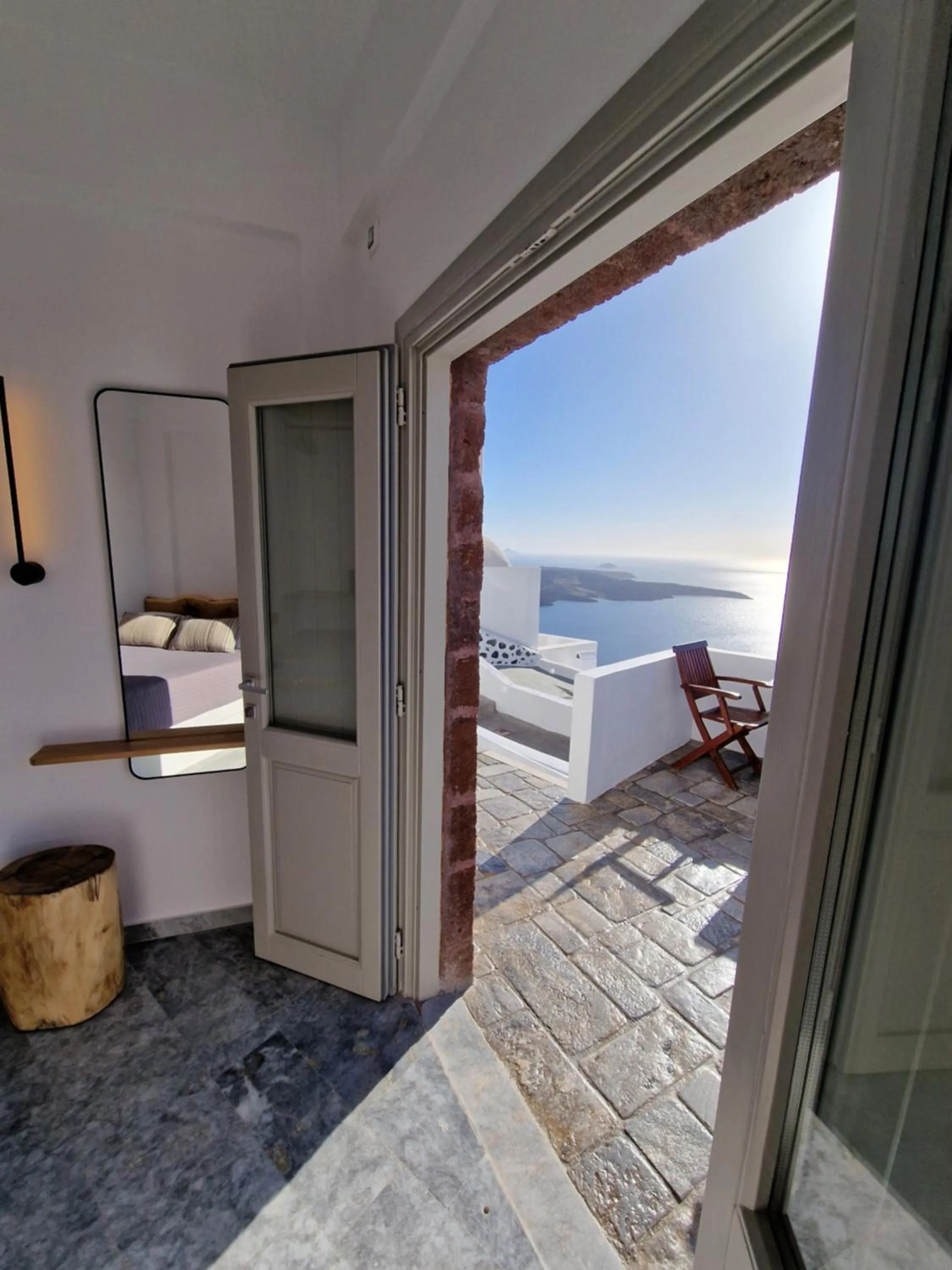 Location in Smaro Studios