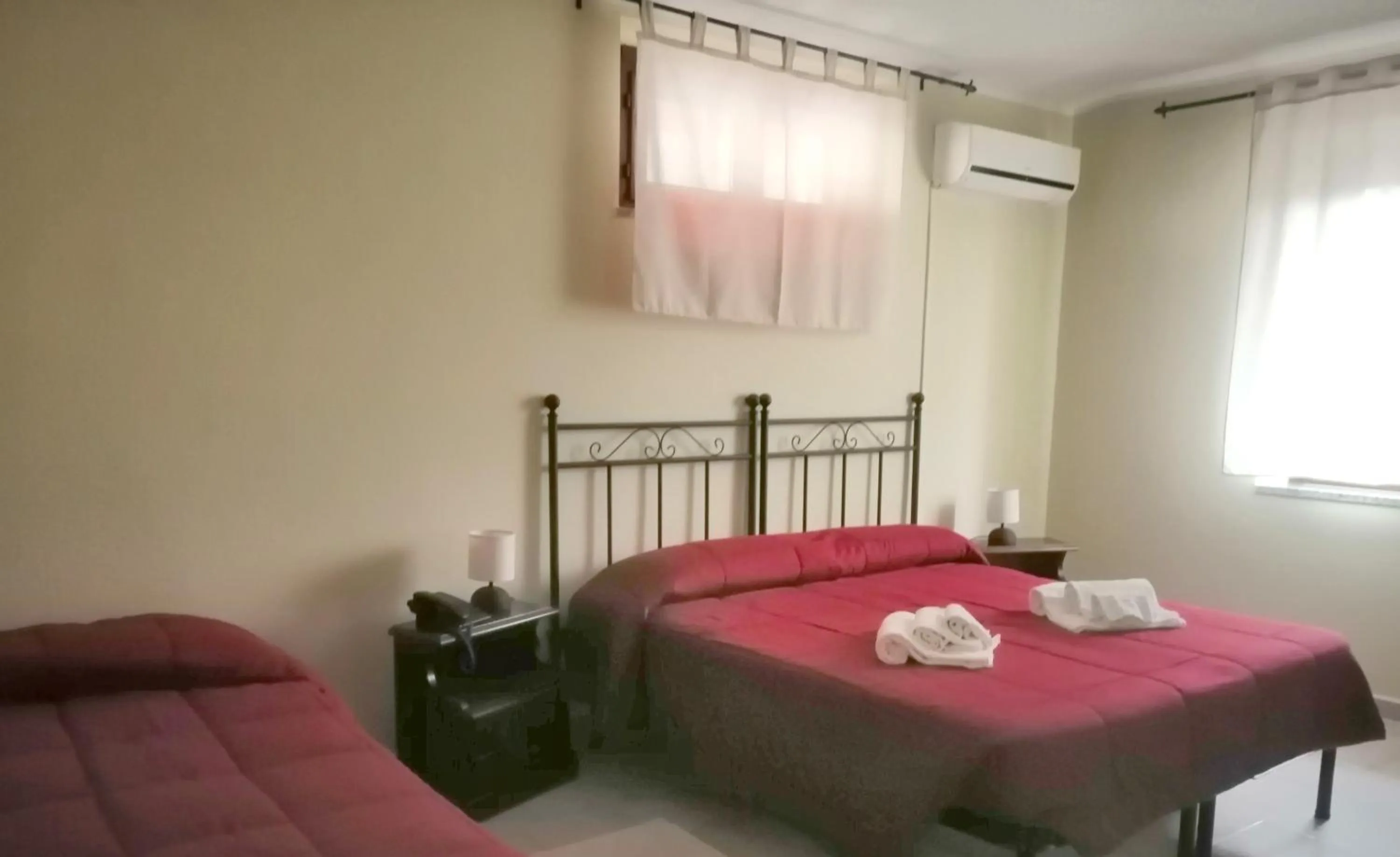 Bed in Hotel Sant'elene