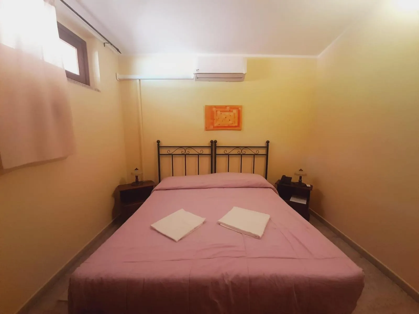 Bed in Hotel Sant'elene