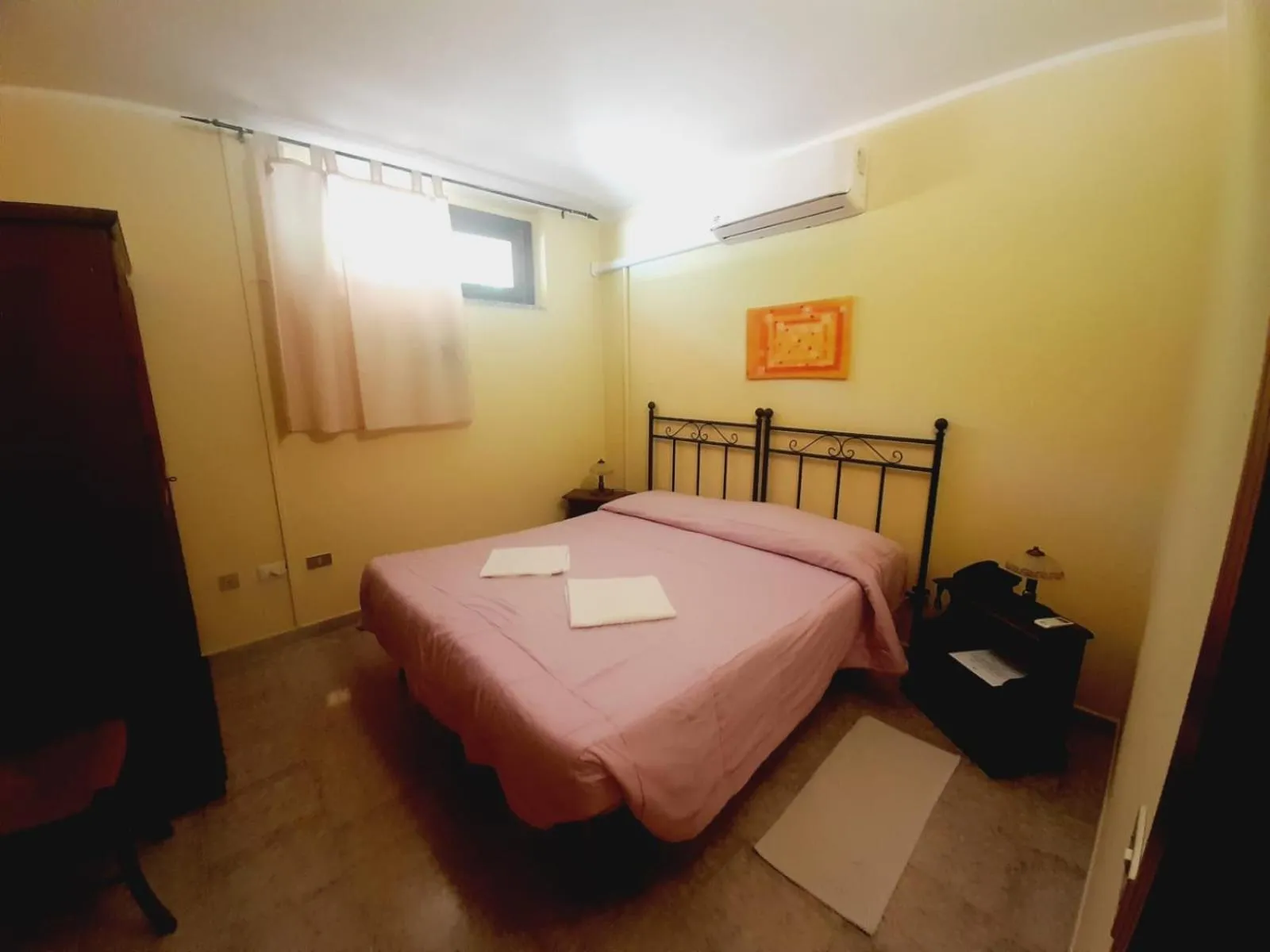 Bed in Hotel Sant'elene