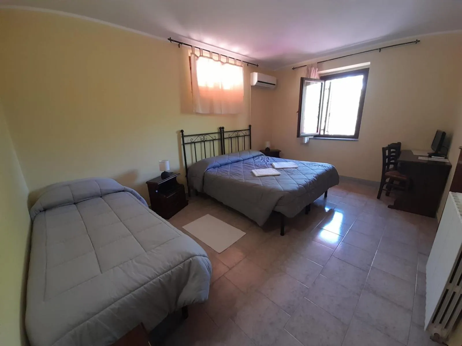 Bed in Hotel Sant'elene