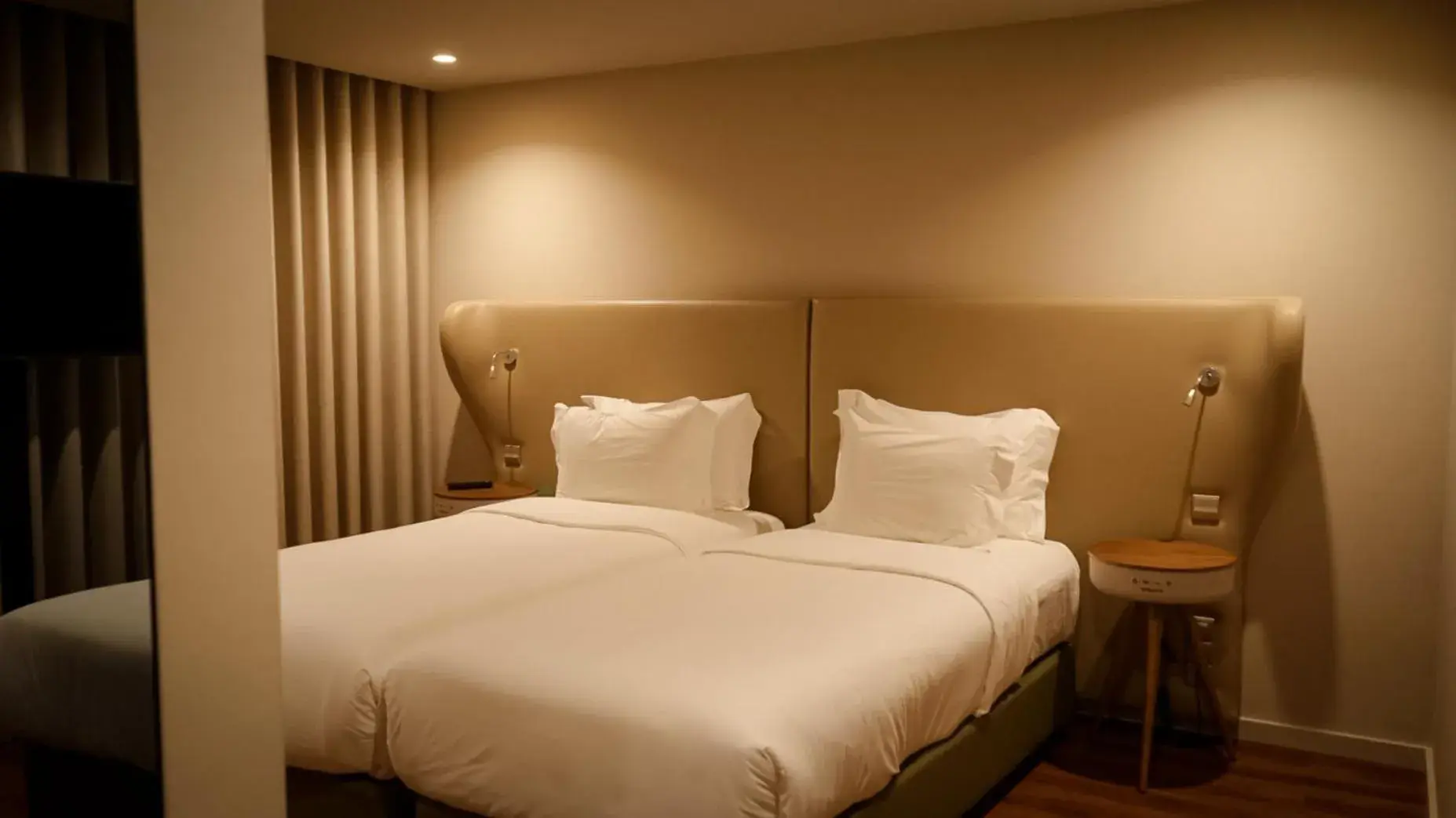 Deluxe Double or Twin Room with River View in Grande Hotel Thermas Nature & SPA Deluxe Double or Twin Room with River View in Grande Hotel Thermas Nature & SPA