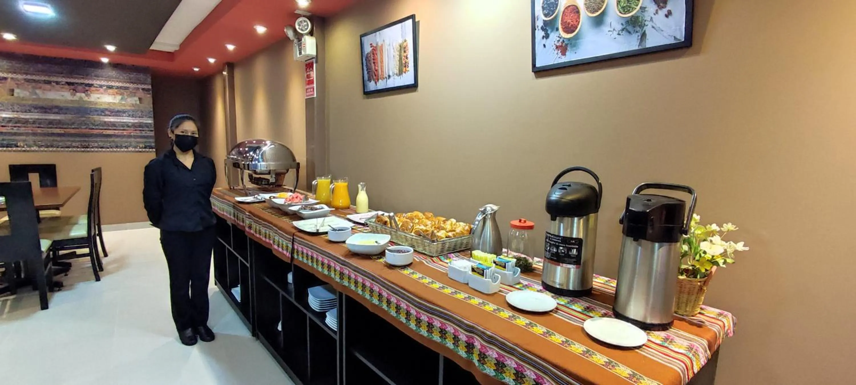 Restaurant/places to eat in Hotel Ferré Boulevard