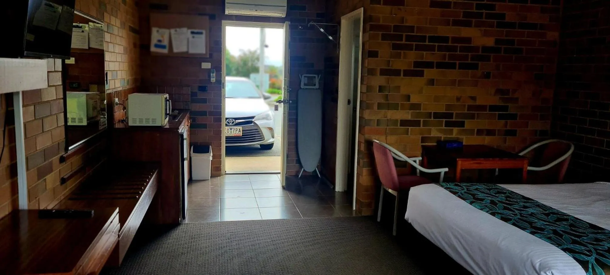 Bed in Shepparton Golf Motel