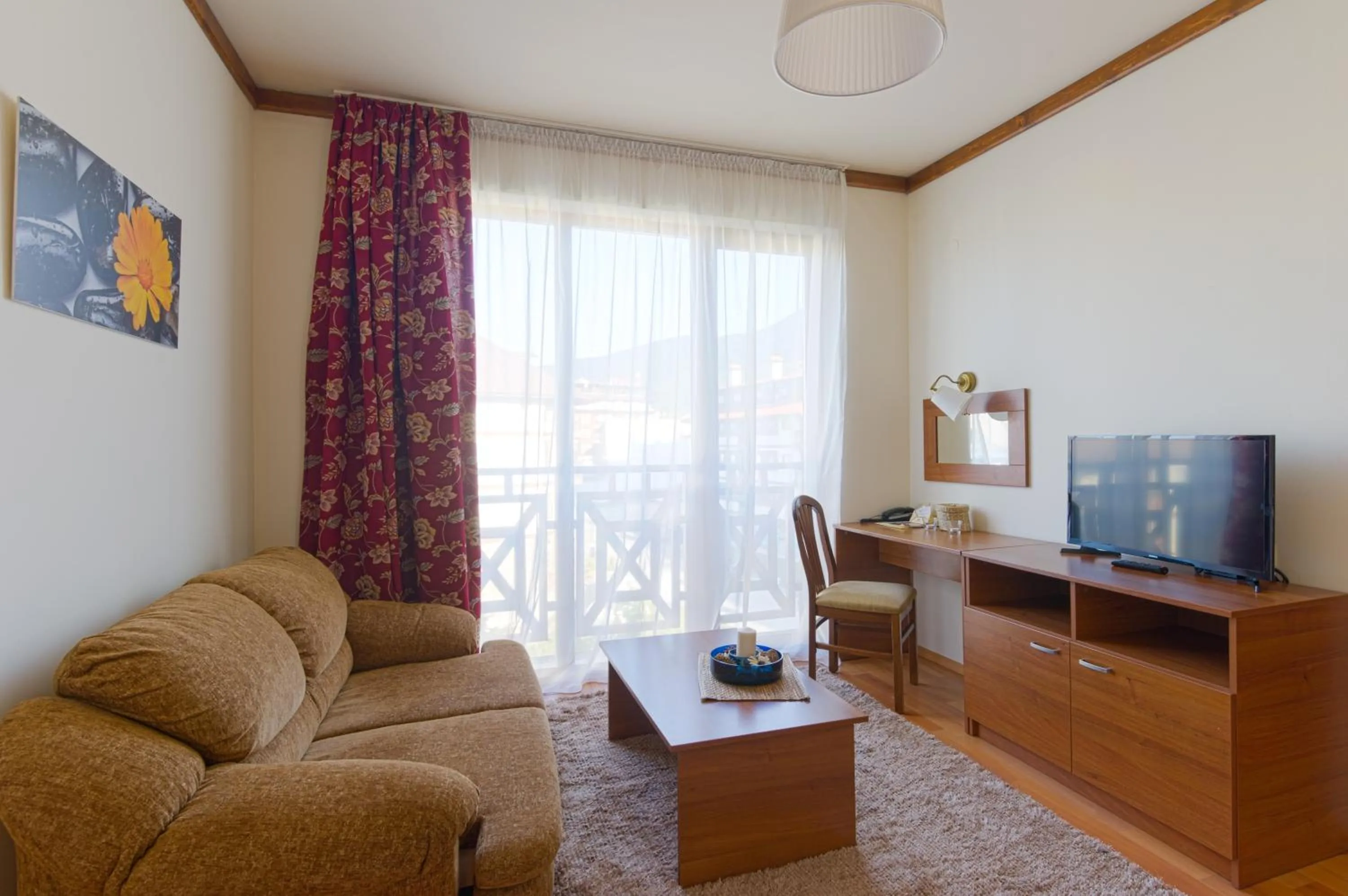 Photo of the whole room in Vihren Royal Palace