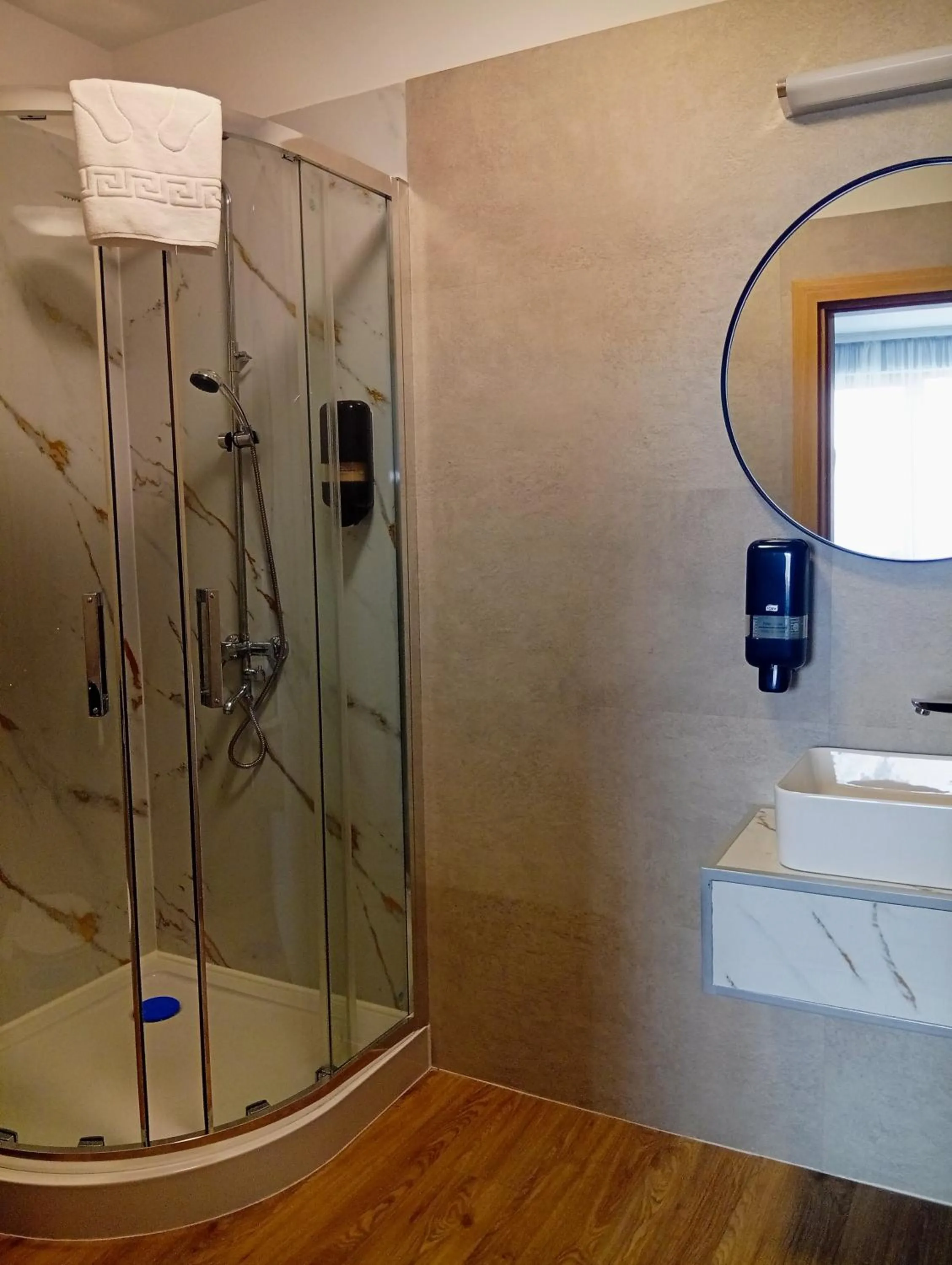 Shower in Vihren Royal Palace