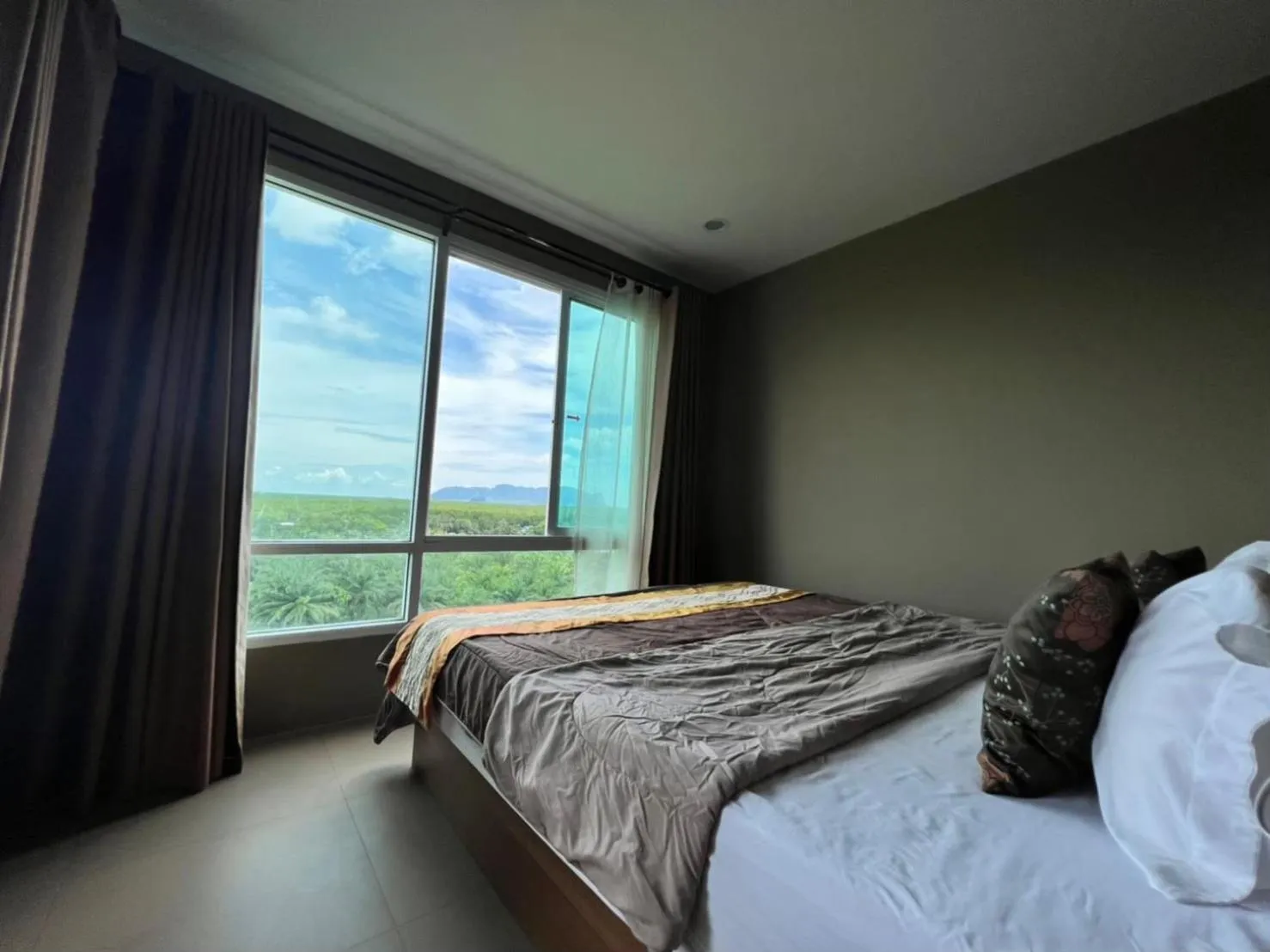 Bedroom, Bed in The Ozone Krabi Condotel