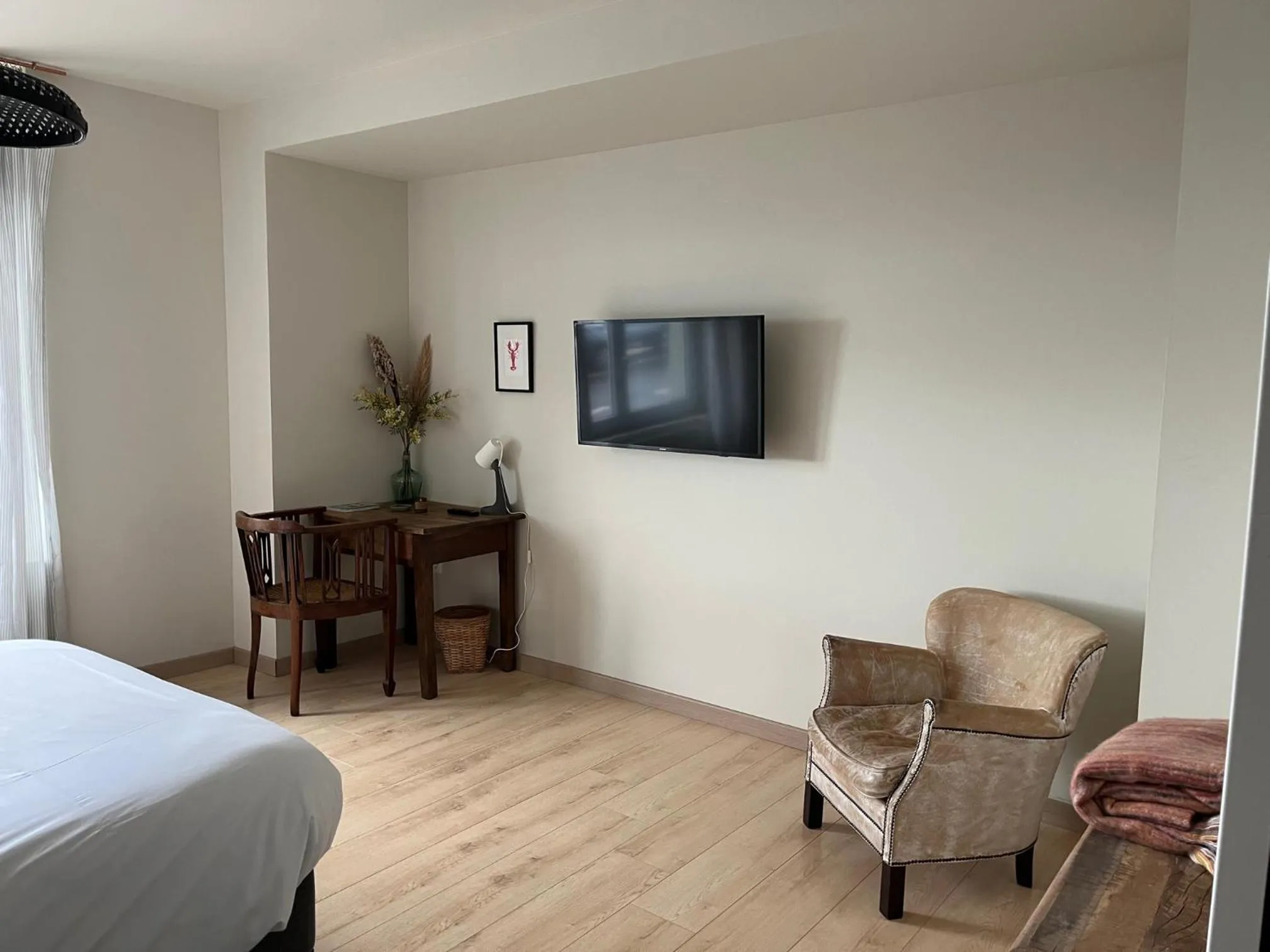 Bedroom, Bed in Beau Rivage Hôtel-Restaurant