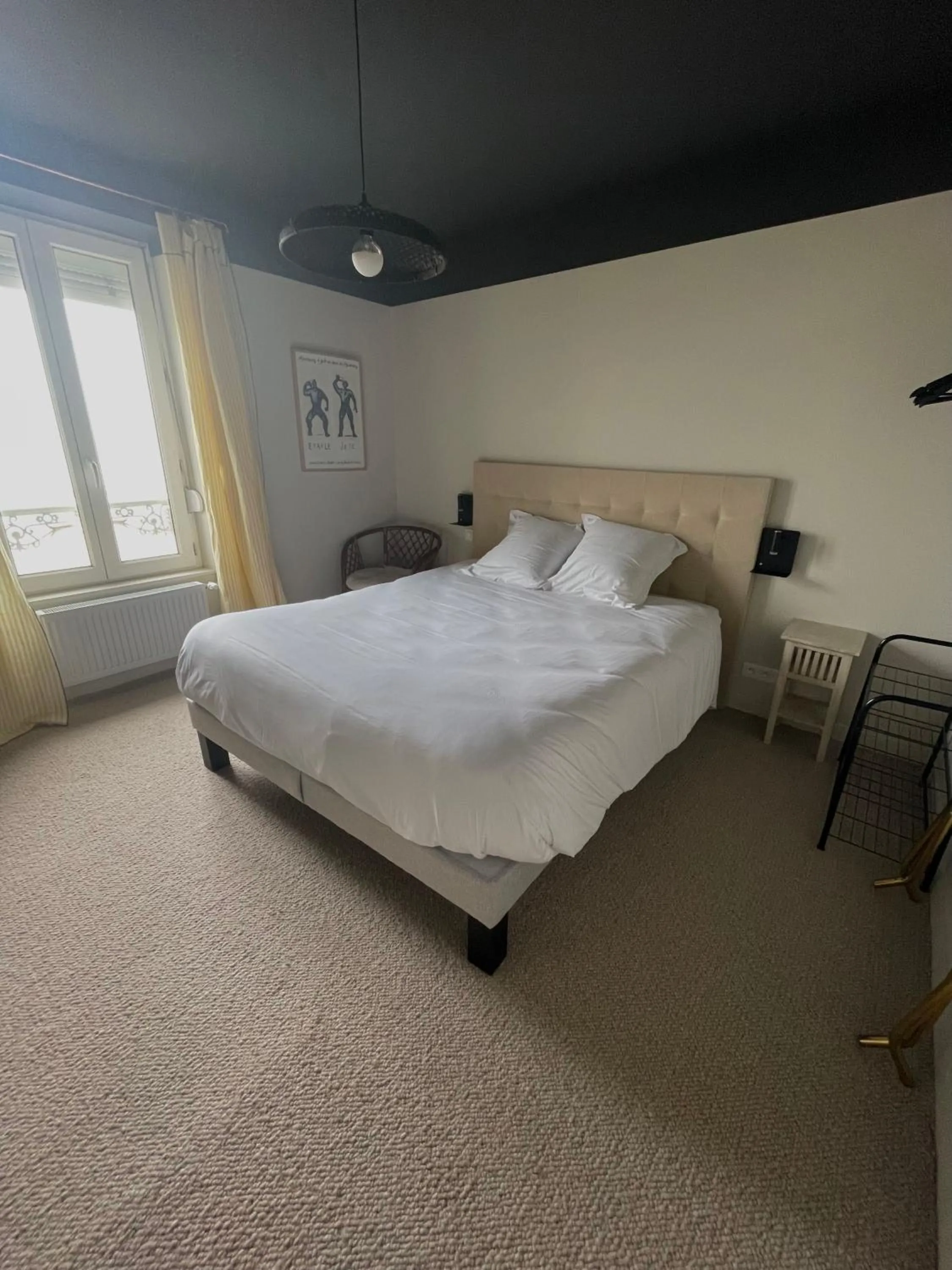 Bed in Beau Rivage Hôtel-Restaurant