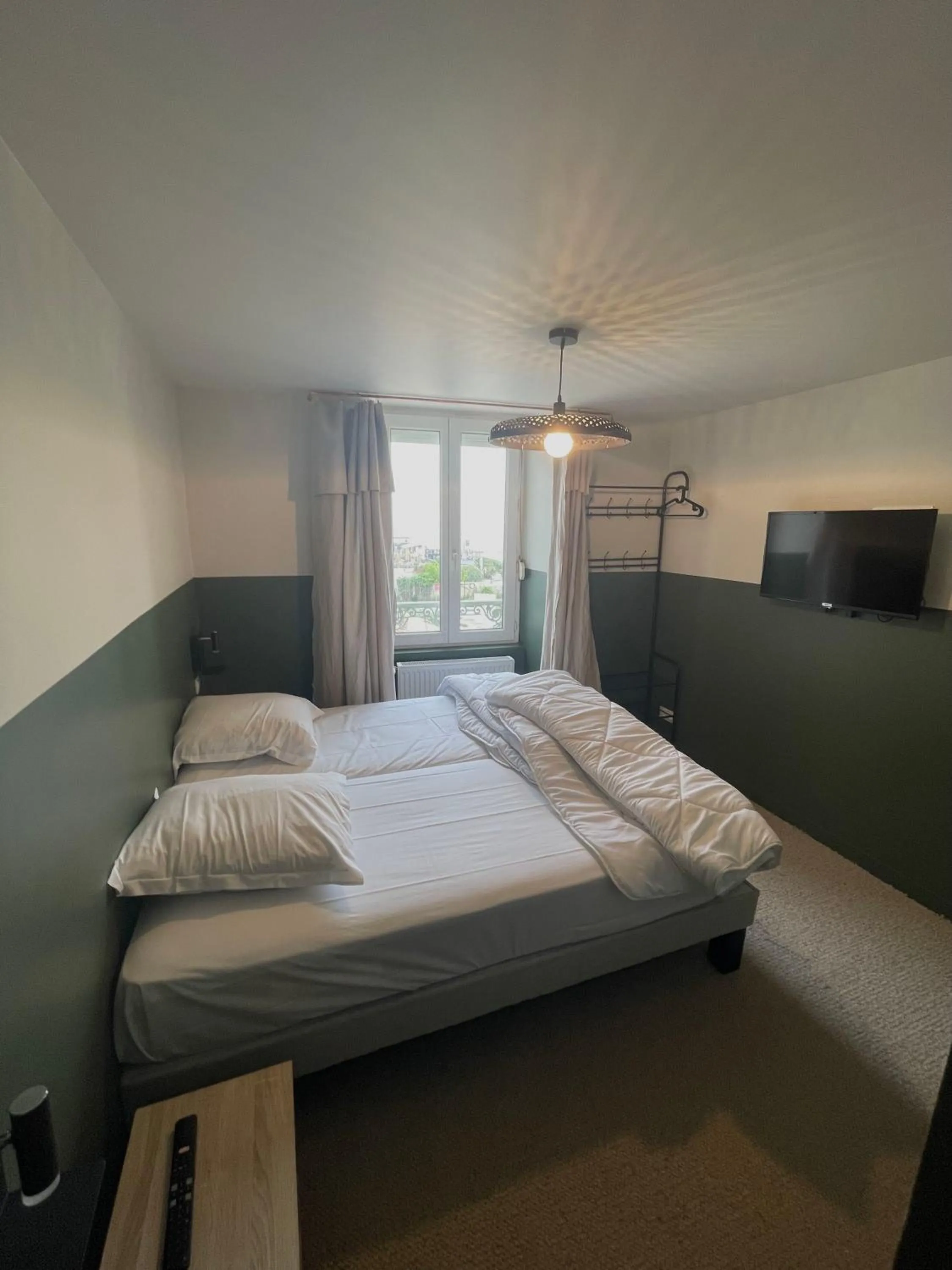 Bed in Beau Rivage Hôtel-Restaurant