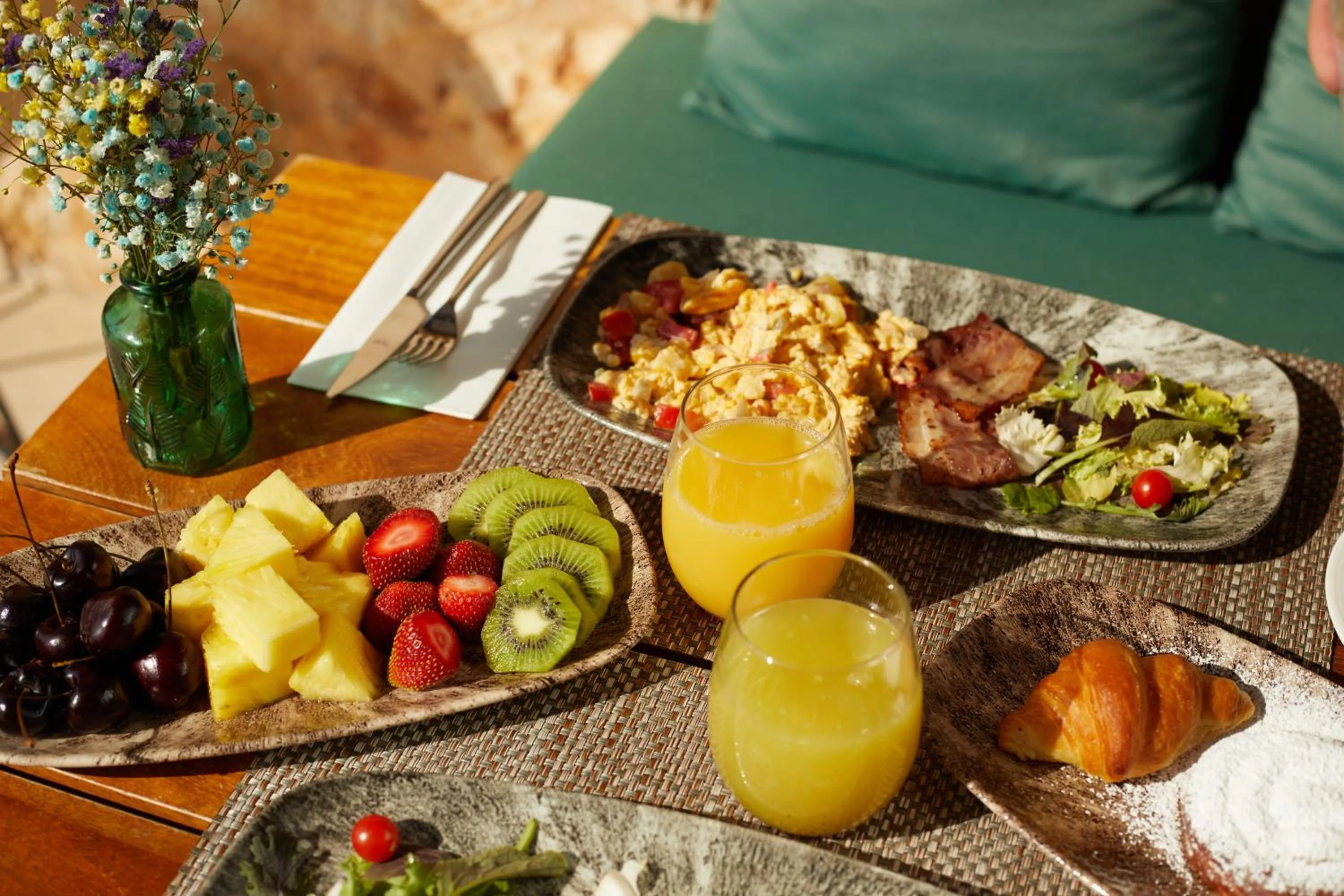 Breakfast in Hotel Rural Es Riquers