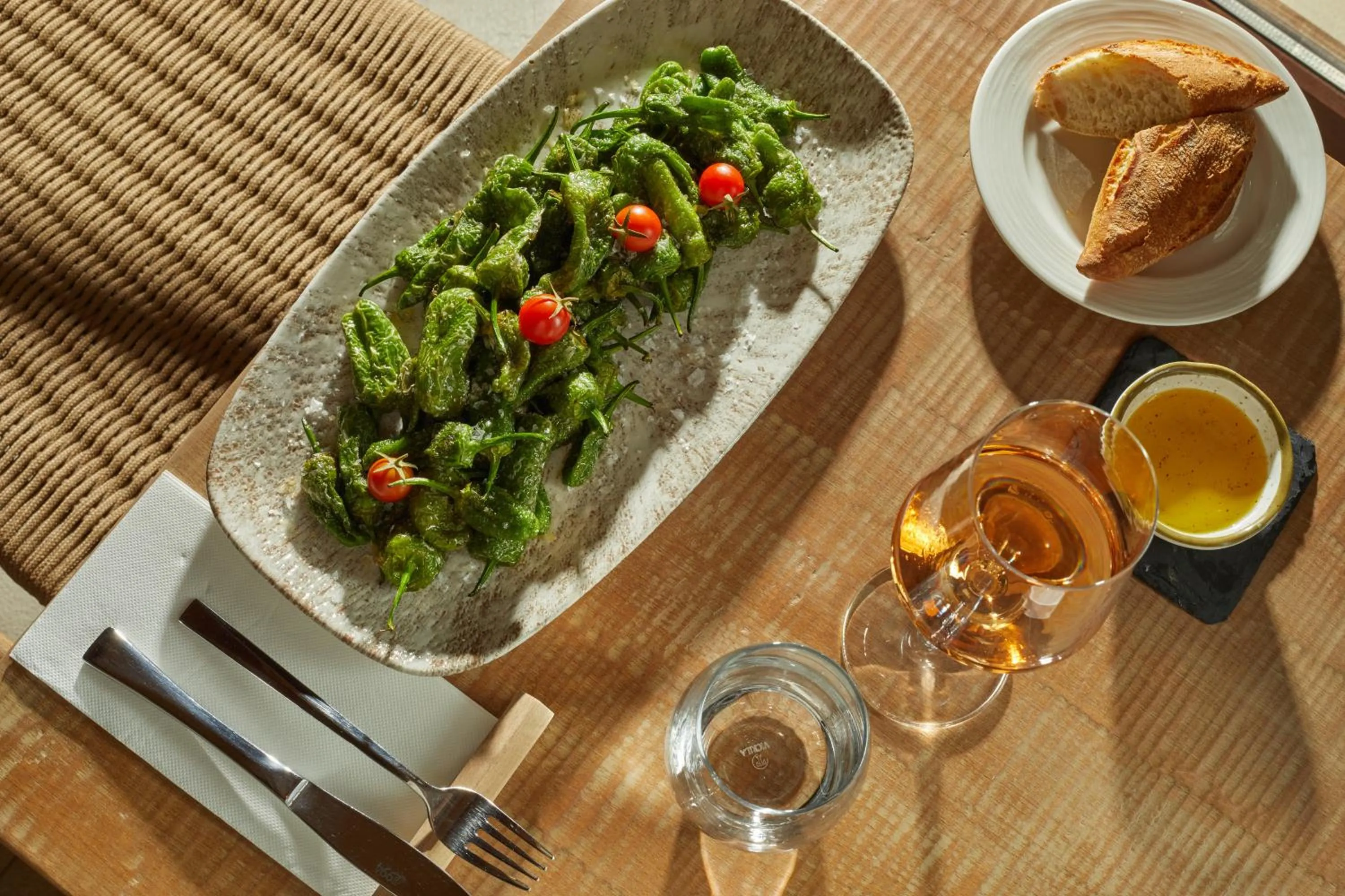 Food and drinks in Hotel Rural Es Riquers