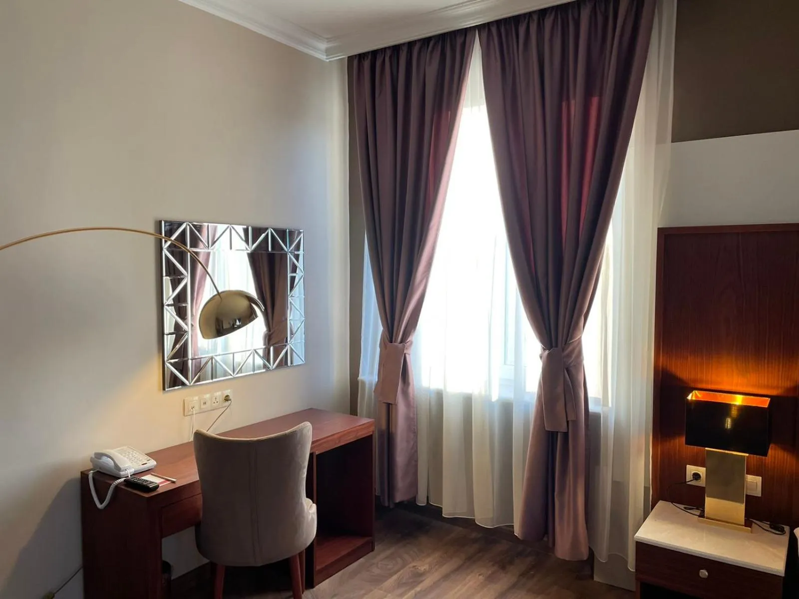 Bedroom, Bed in Ramada by Wyndham Plovdiv Trimontium