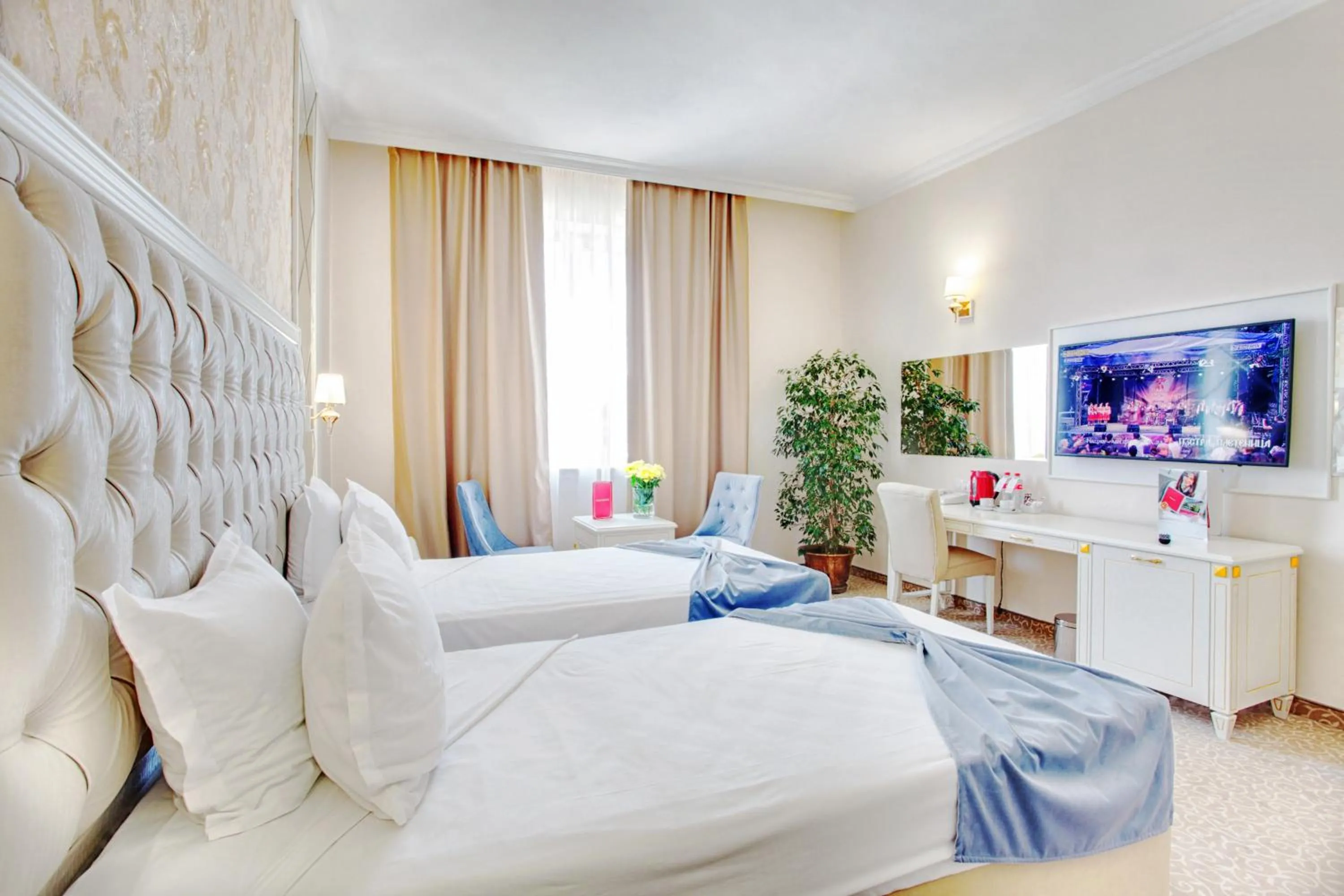 Bed in Ramada by Wyndham Plovdiv Trimontium