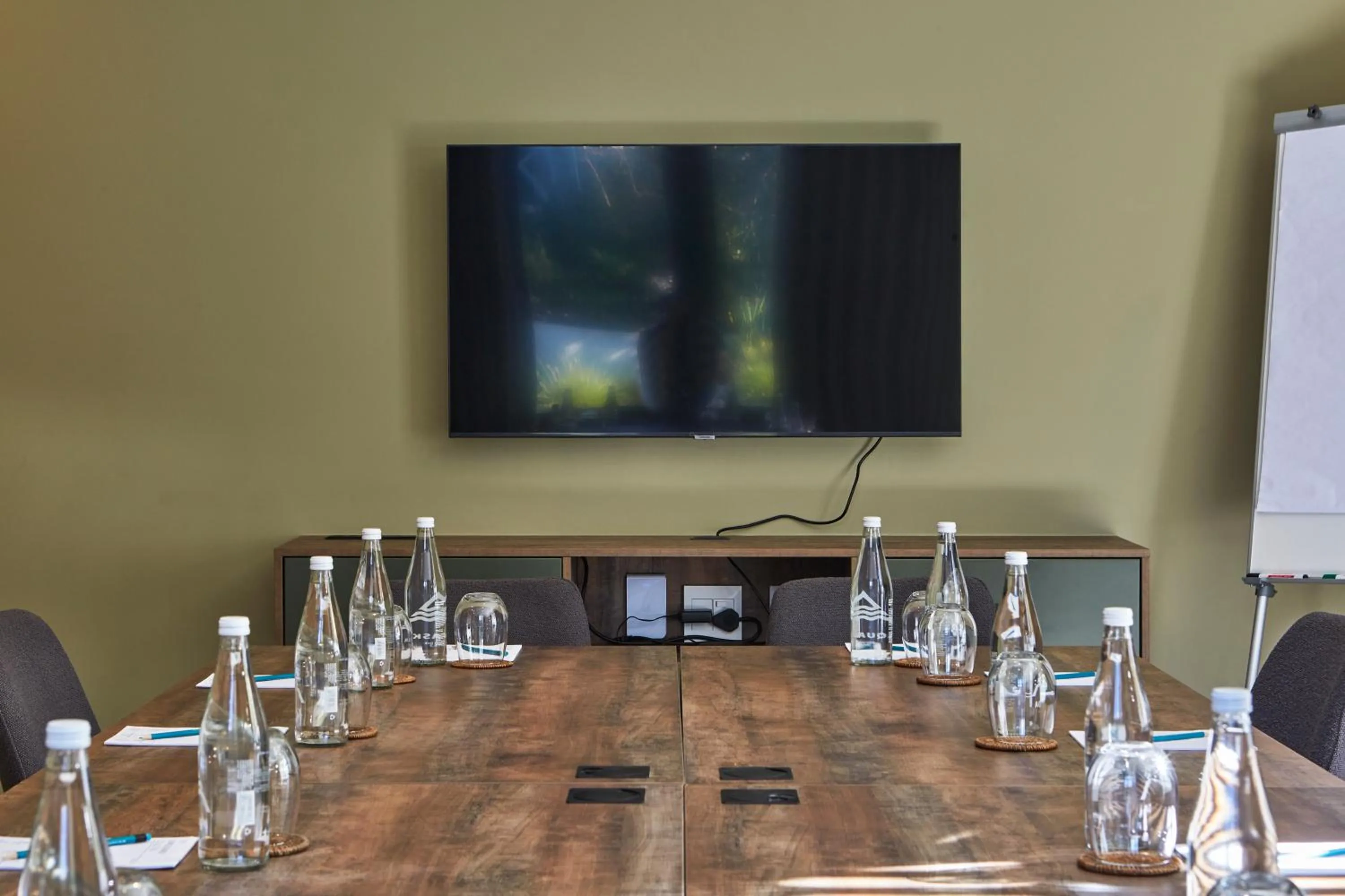 Meeting/conference room in Chapter House Boutique Hotel by The Living Journey Collection