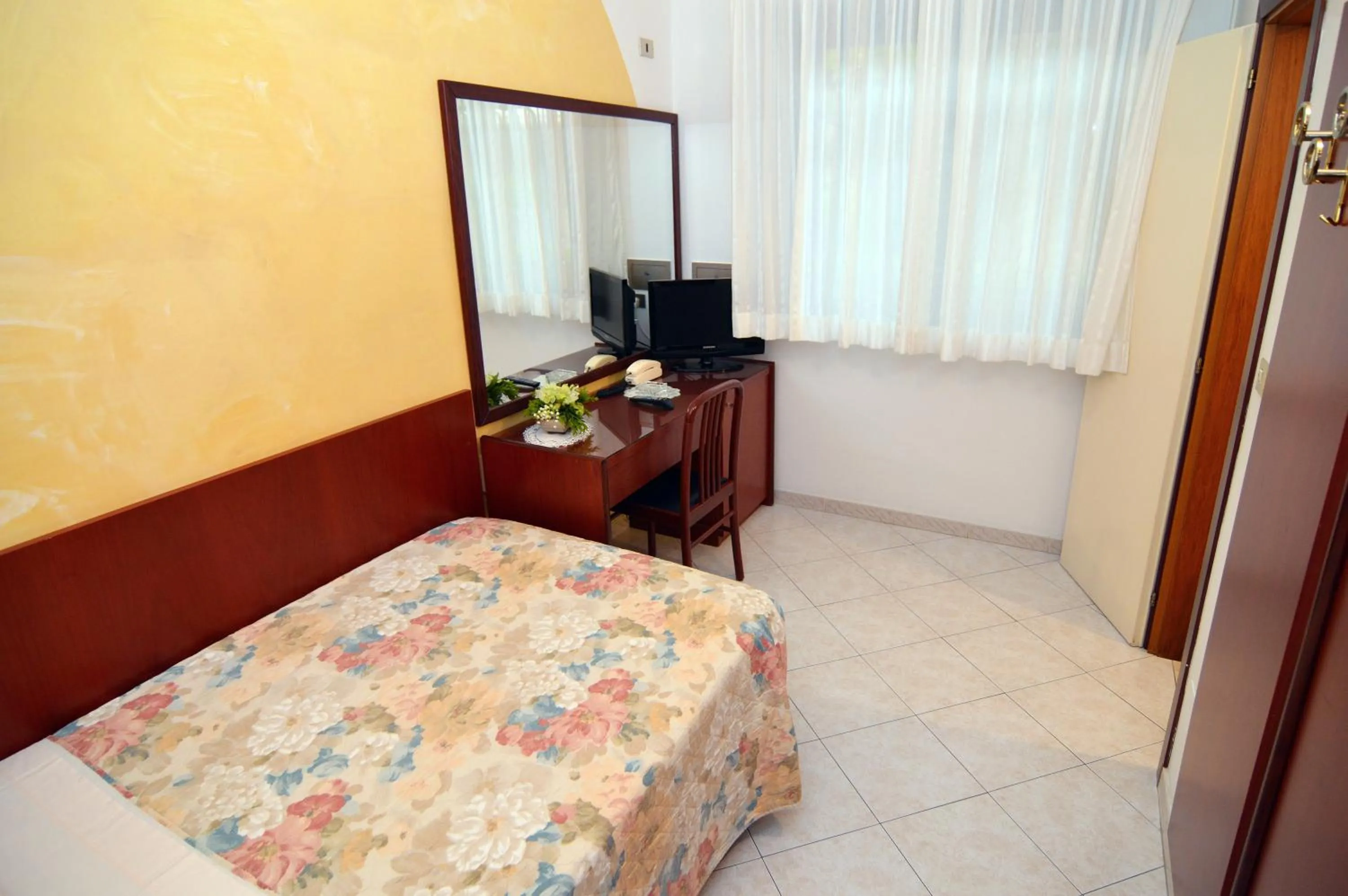 Photo of the whole room, Bed in Hotel Adele