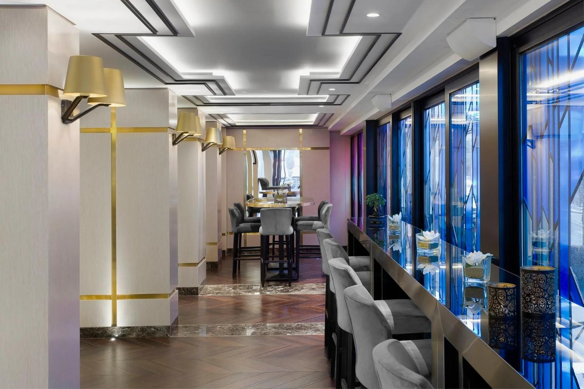 Lounge or bar in InterContinental Sofia by IHG