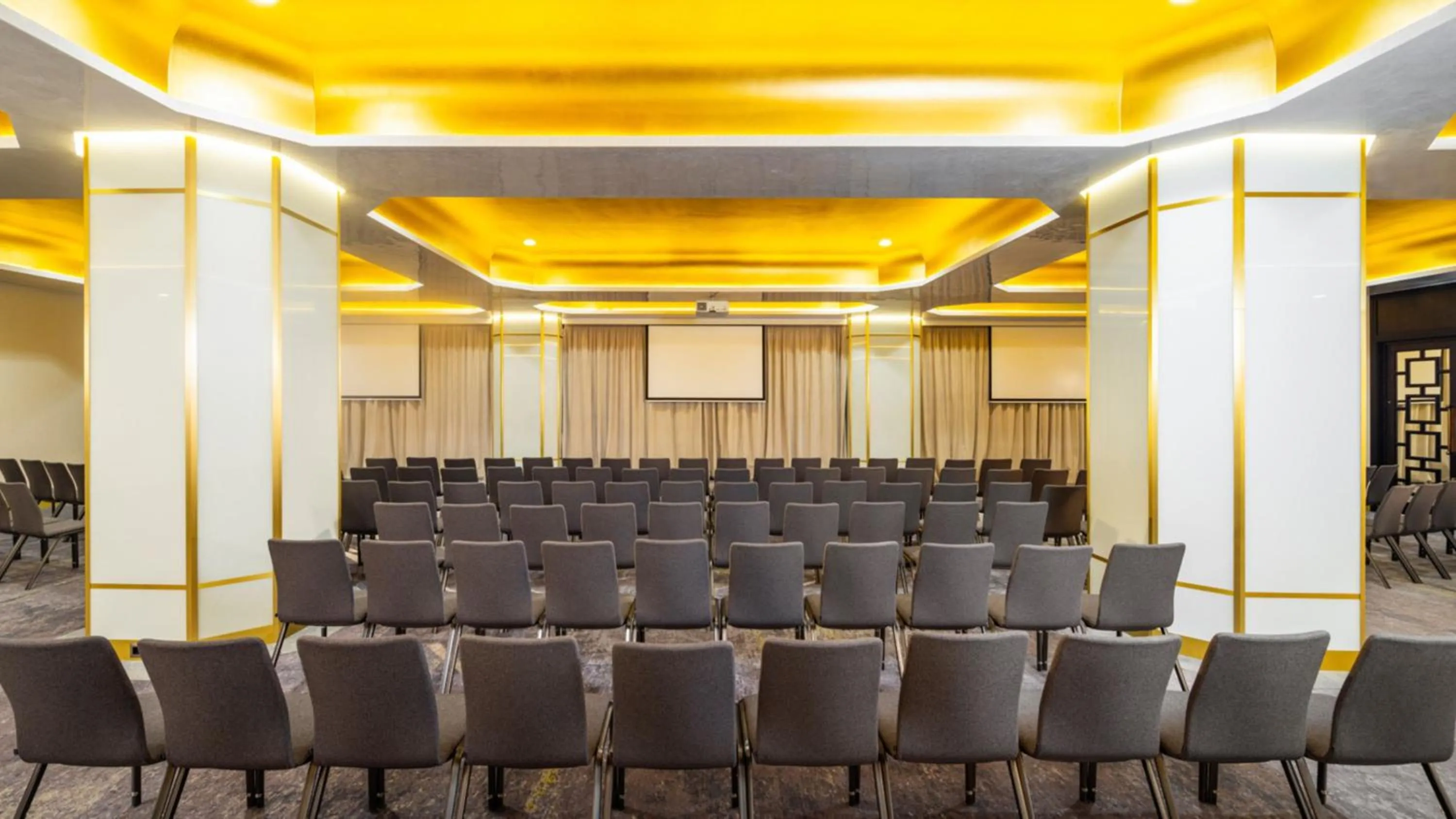 Meeting/conference room in InterContinental Sofia by IHG