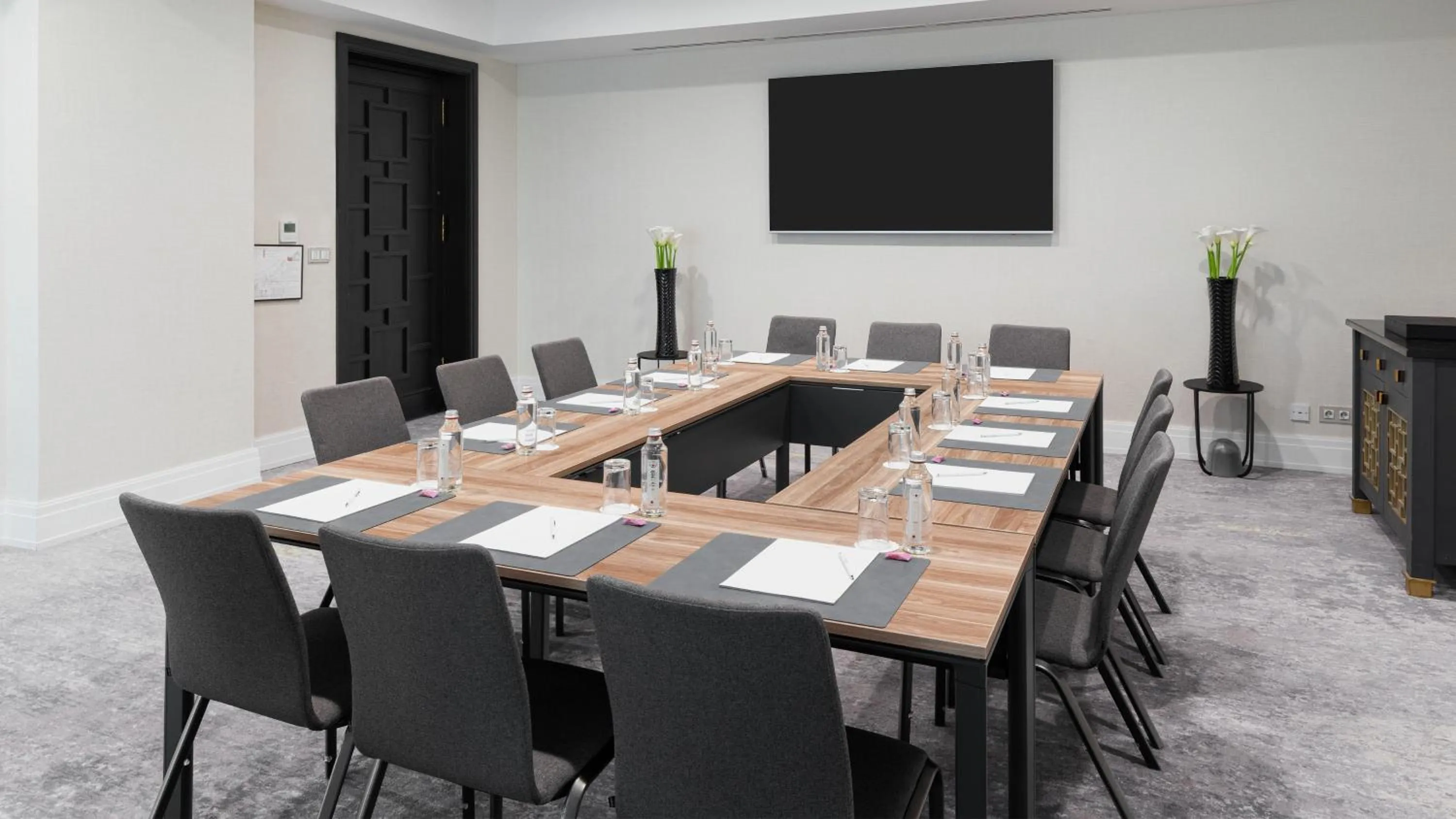Meeting/conference room in InterContinental Sofia by IHG