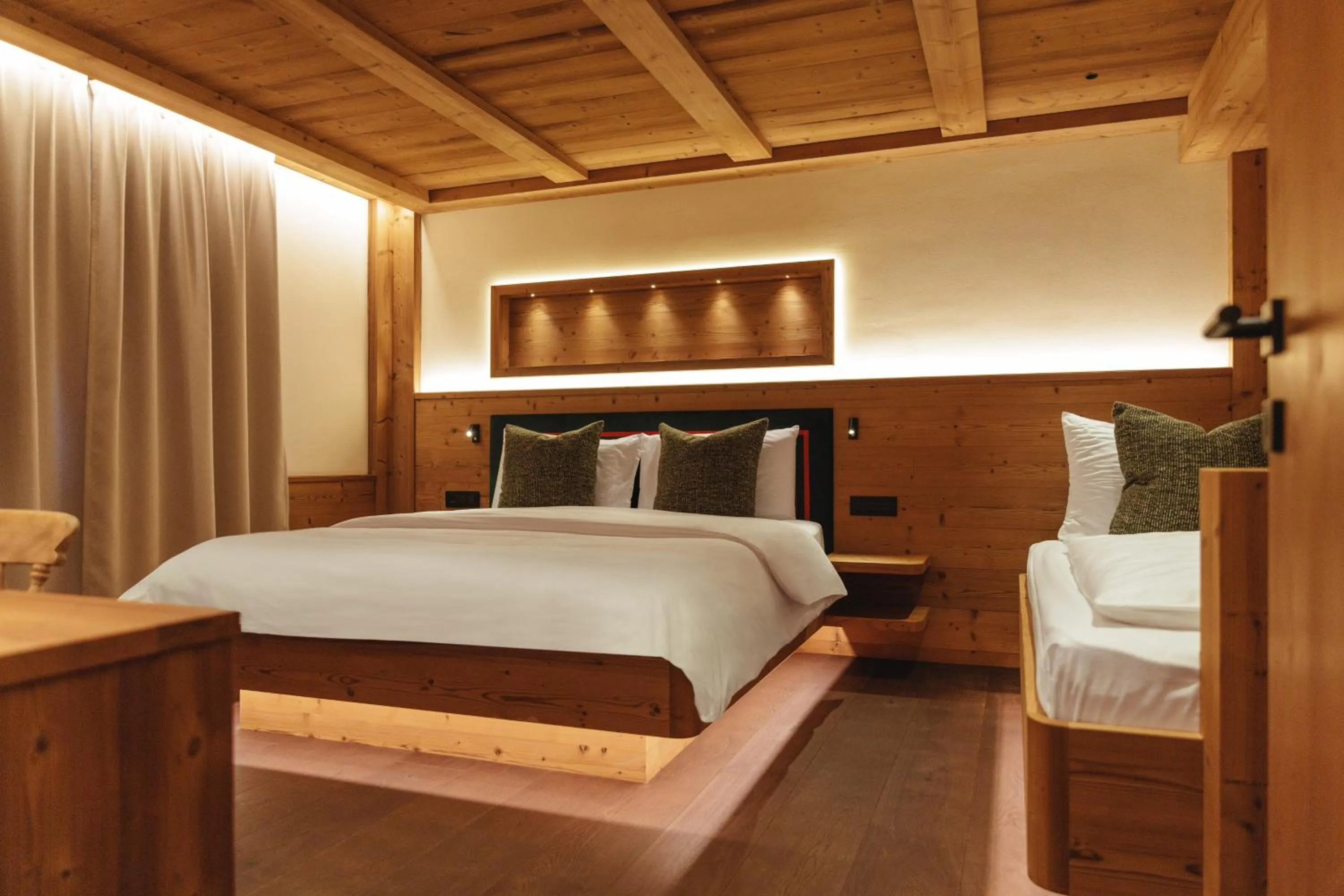 Bedroom, Bed in Hotel Fil Da Mont