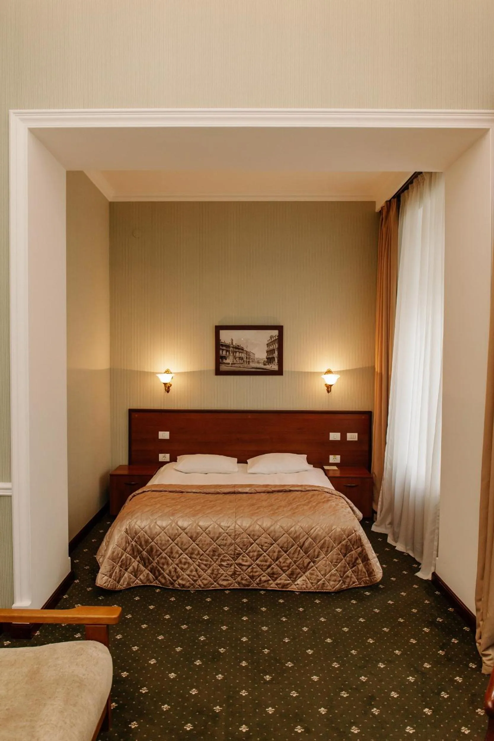 Bed in Londonska SPA Hotel