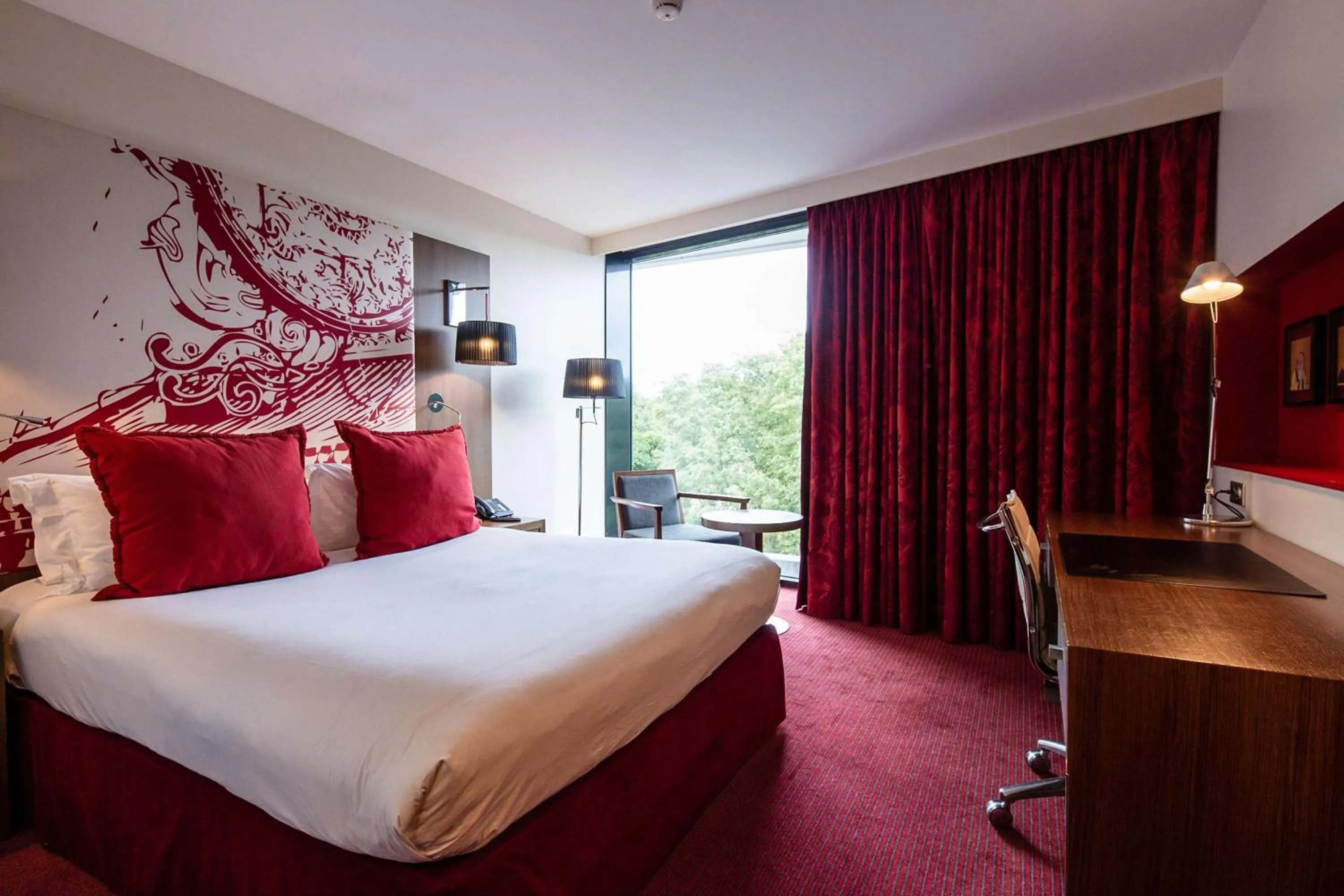 Bedroom, Bed in Radisson Blu Hotel, Montpellier