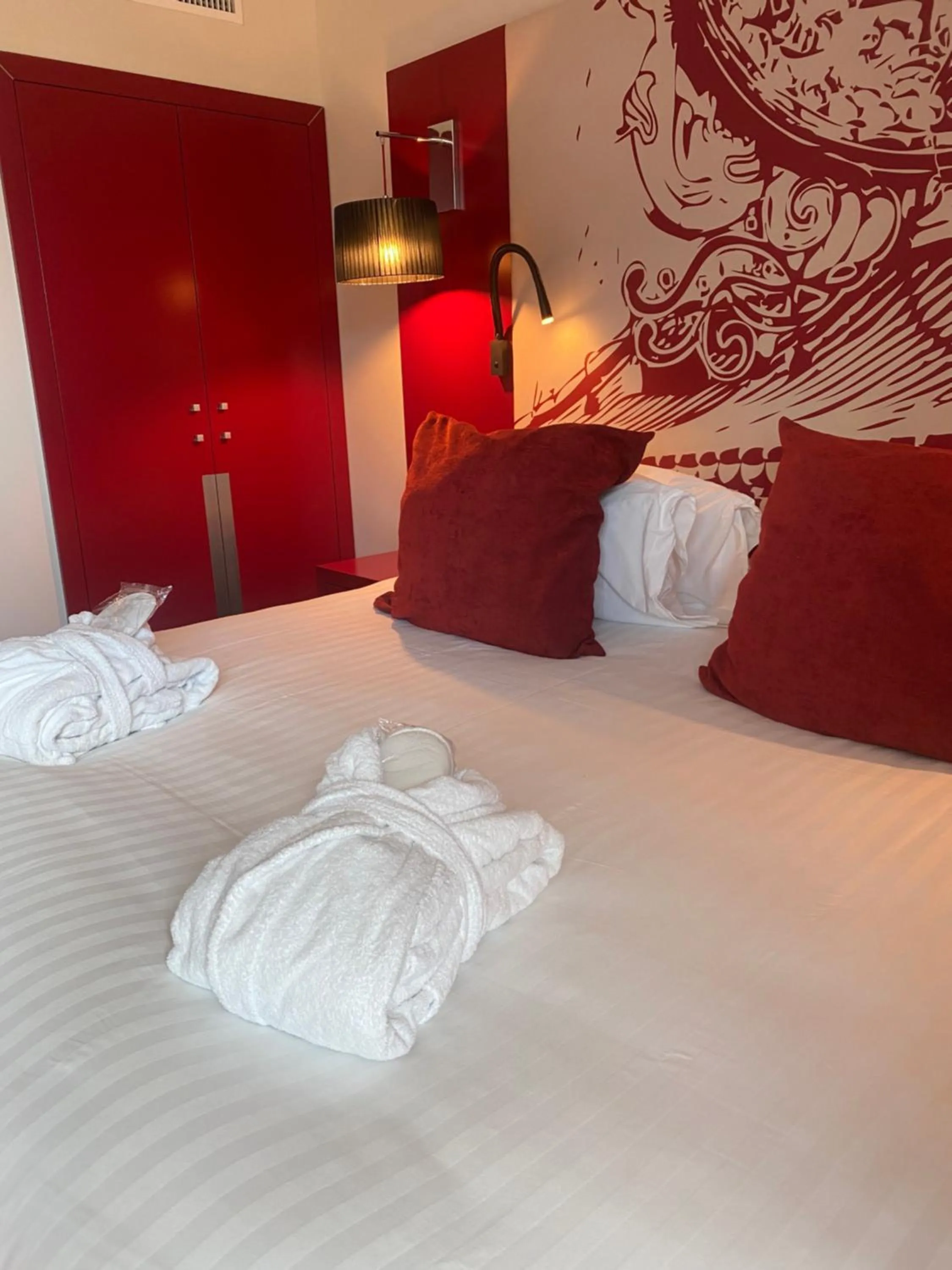 Bed in Radisson Blu Hotel, Montpellier