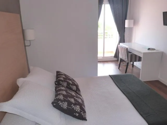 Bedroom, Bed in Hotel Llorca