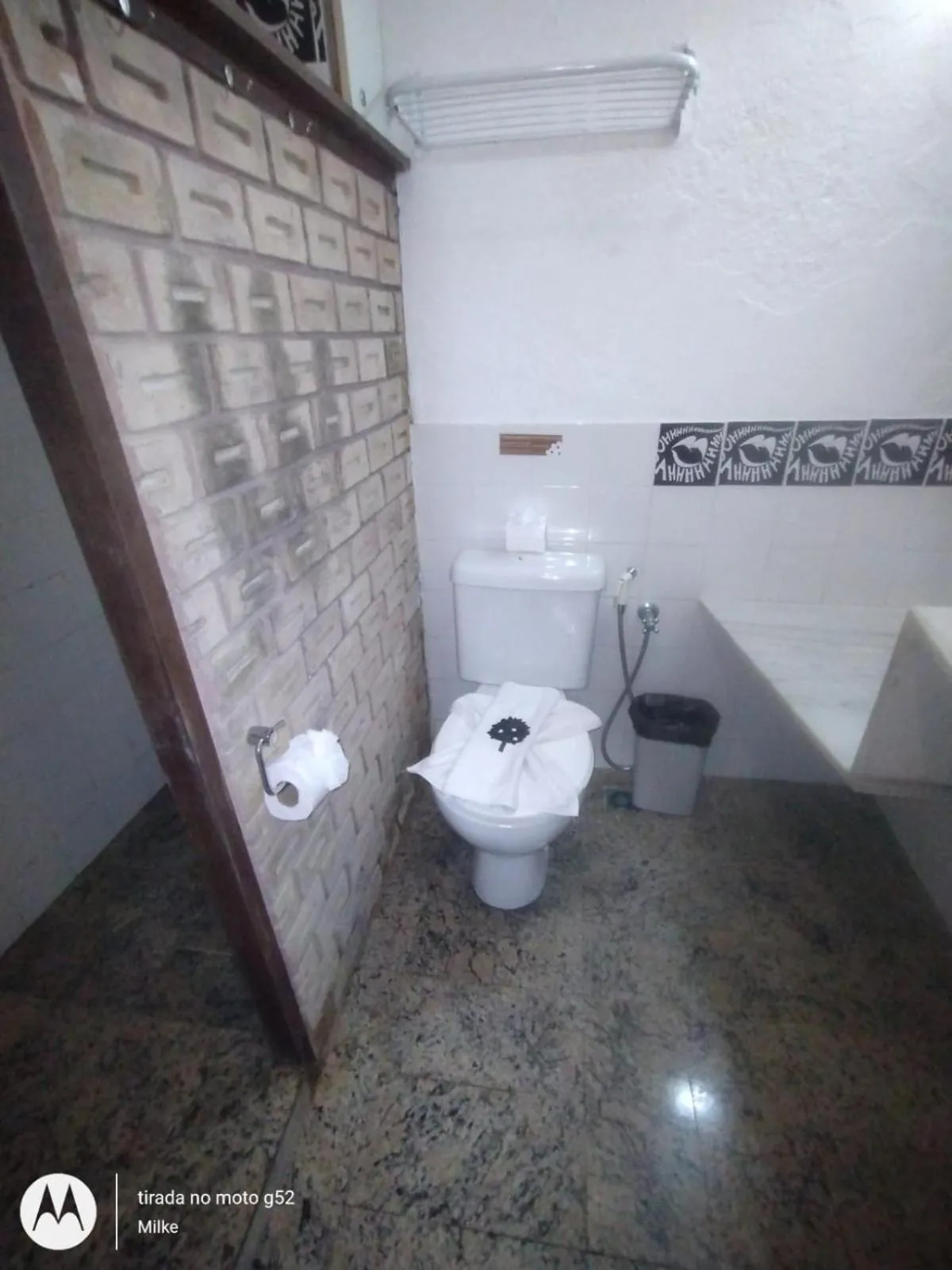 Toilet in Laranjeiras Hostel