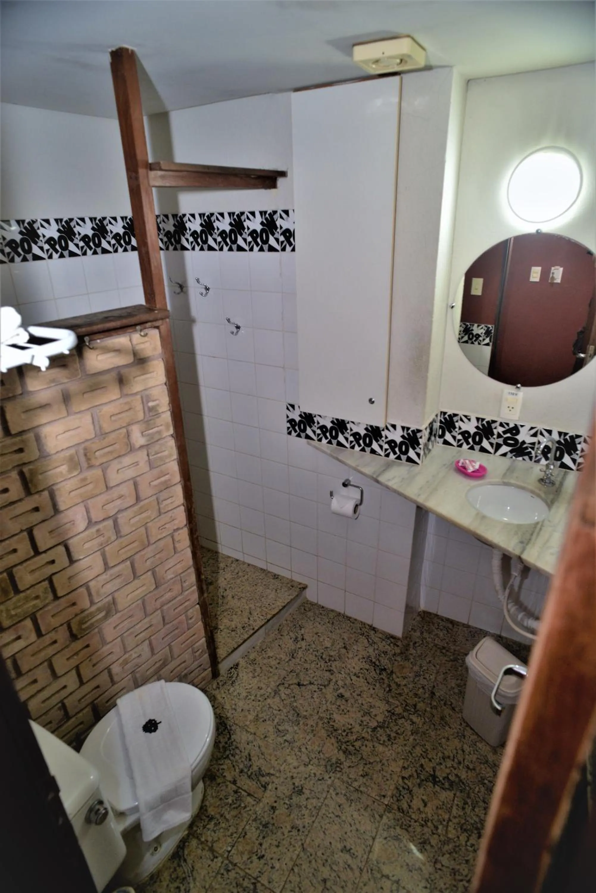 Bathroom in Laranjeiras Hostel
