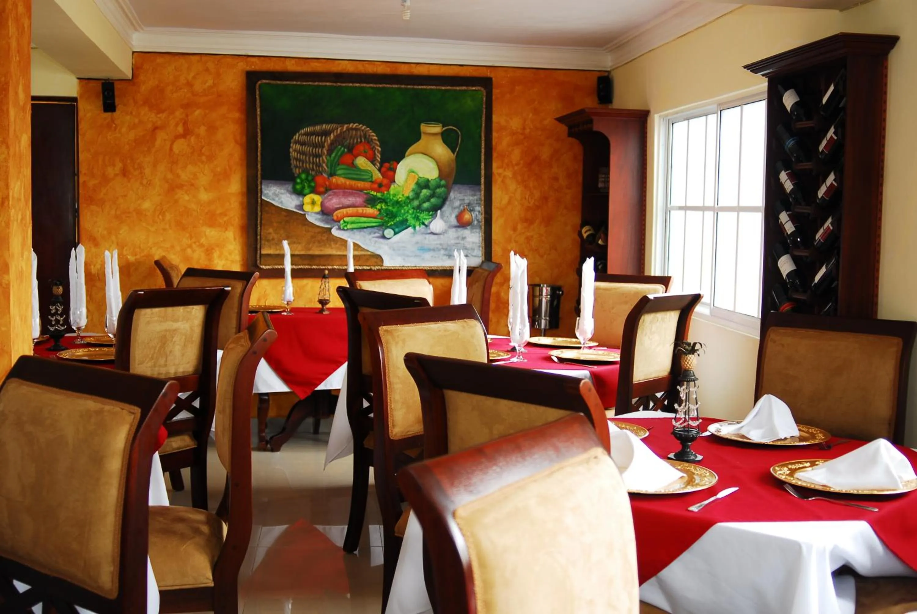 Restaurant/places to eat in Hotel Luis V Santo Domingo