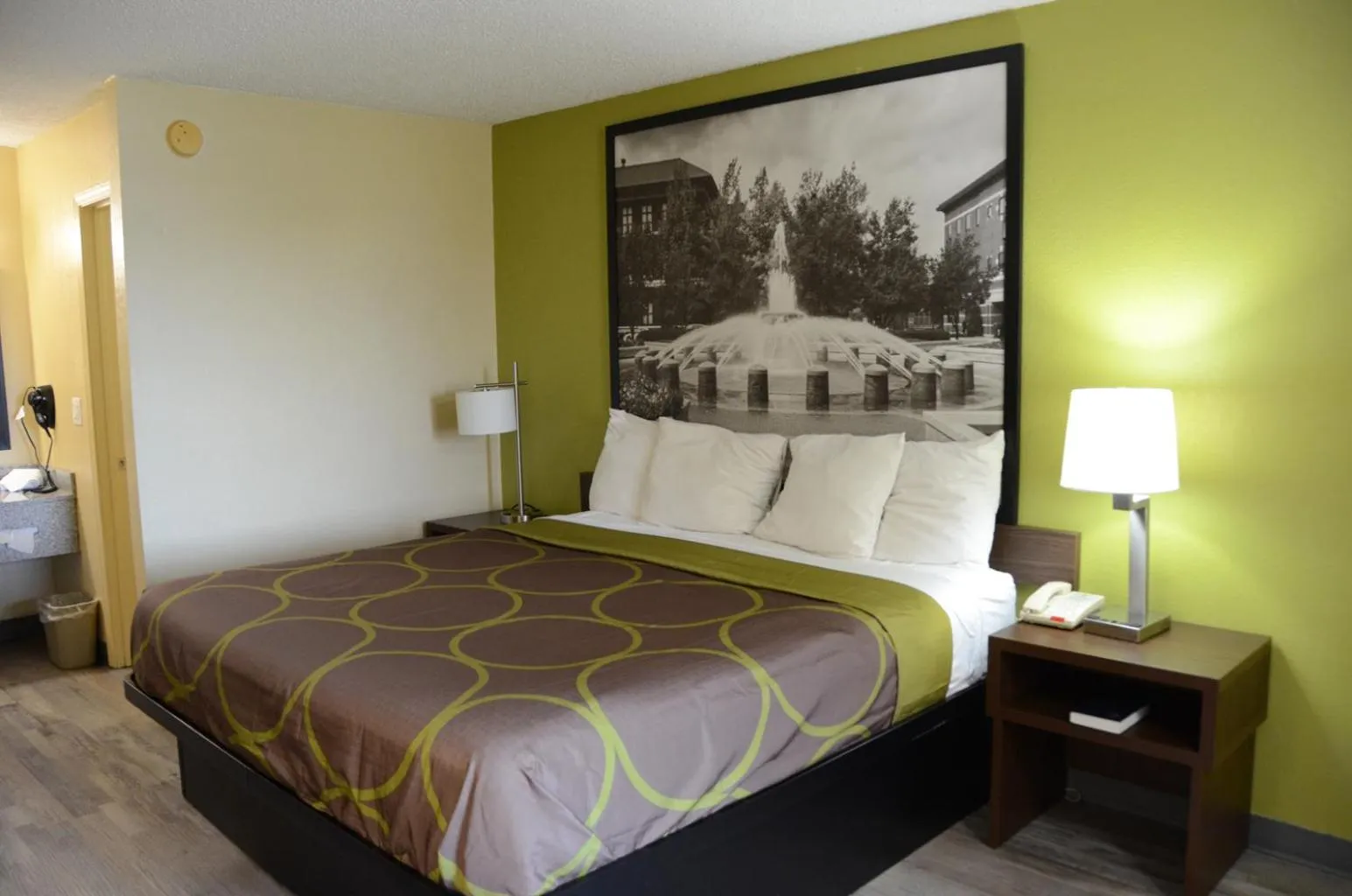 Bedroom, Bed in Super 8 by Wyndham Lafayette