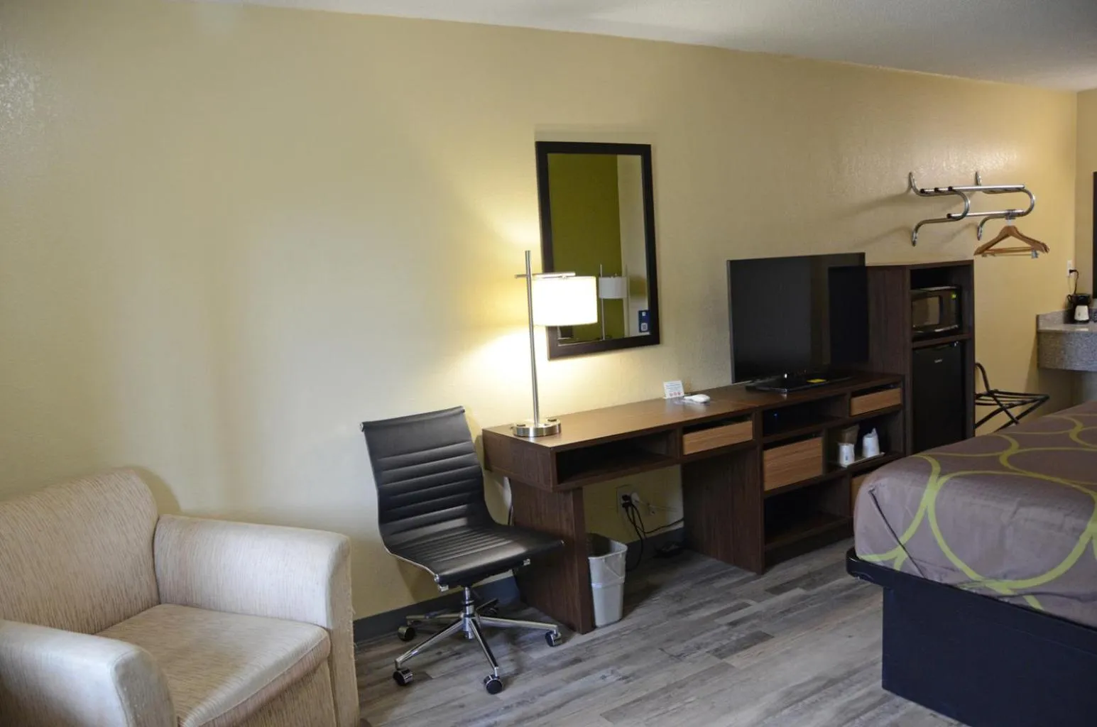 Bedroom in Super 8 by Wyndham Lafayette