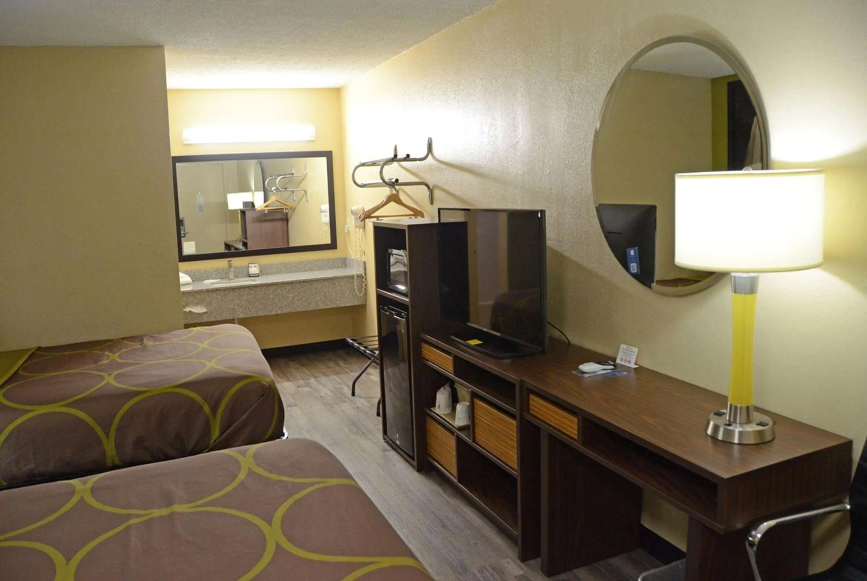 Photo of the whole room, Bed in Super 8 by Wyndham Lafayette