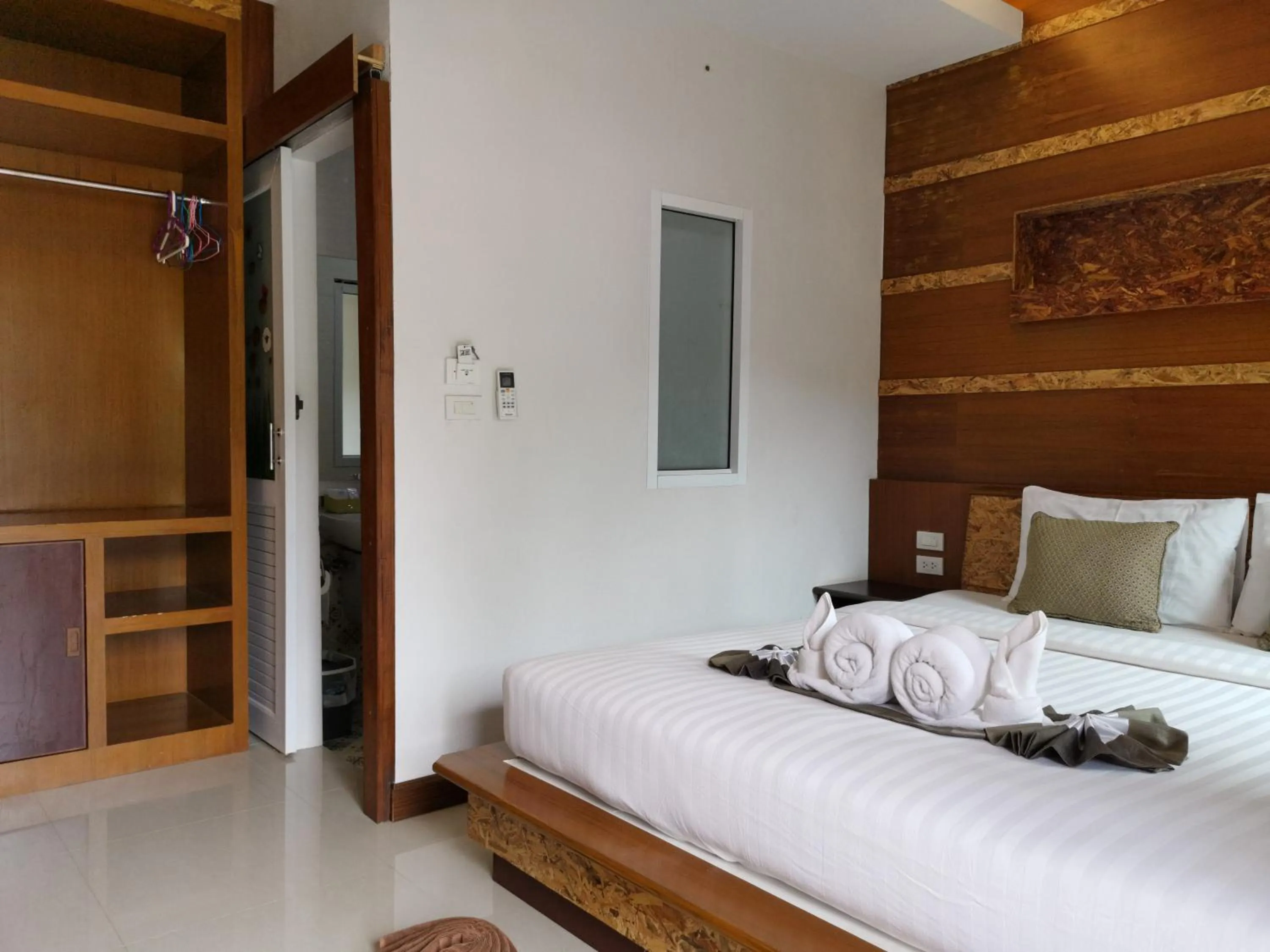 Bedroom, Bed in The Peace Tara House