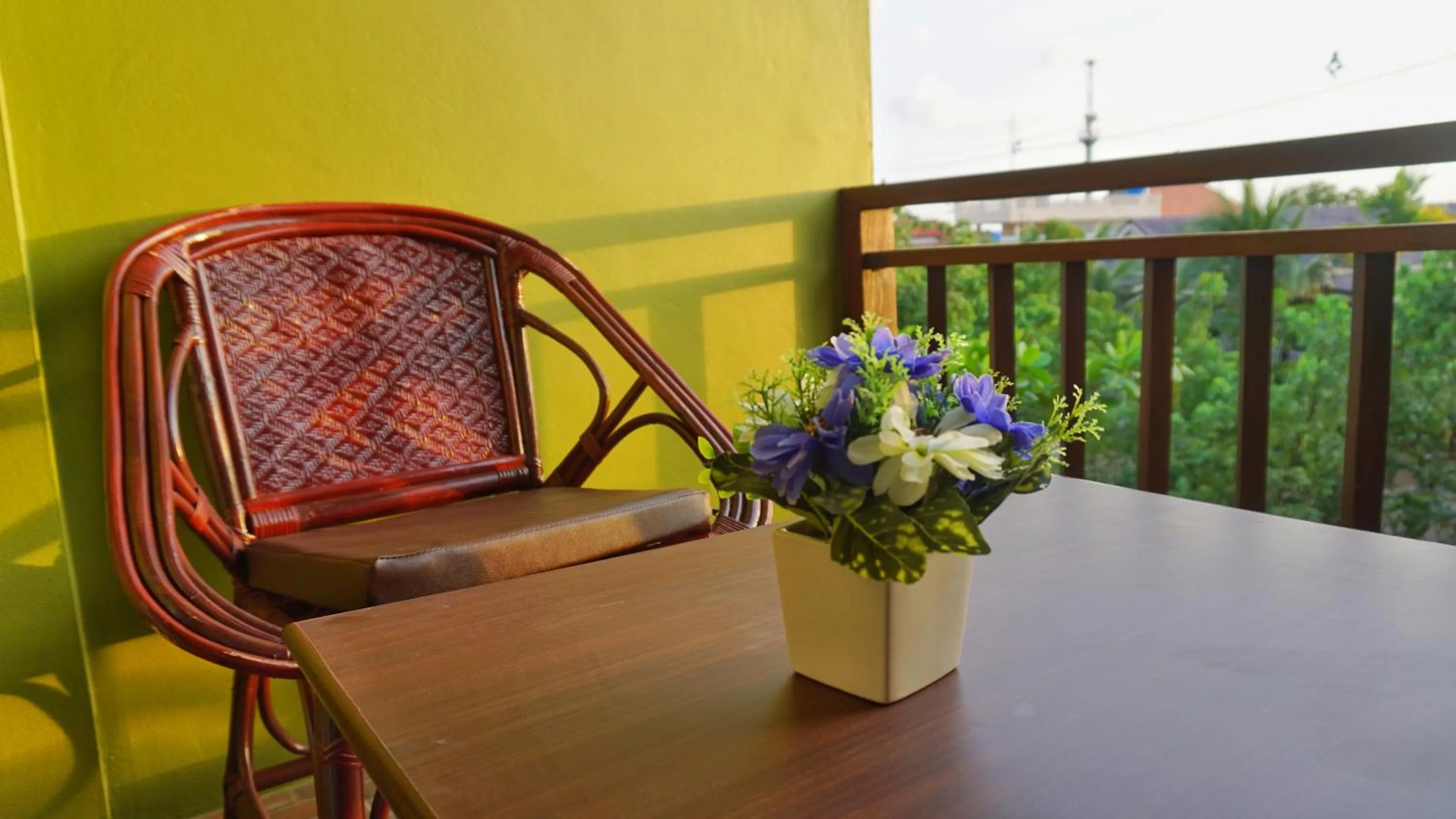 Photo of the whole room in The Peace Tara House