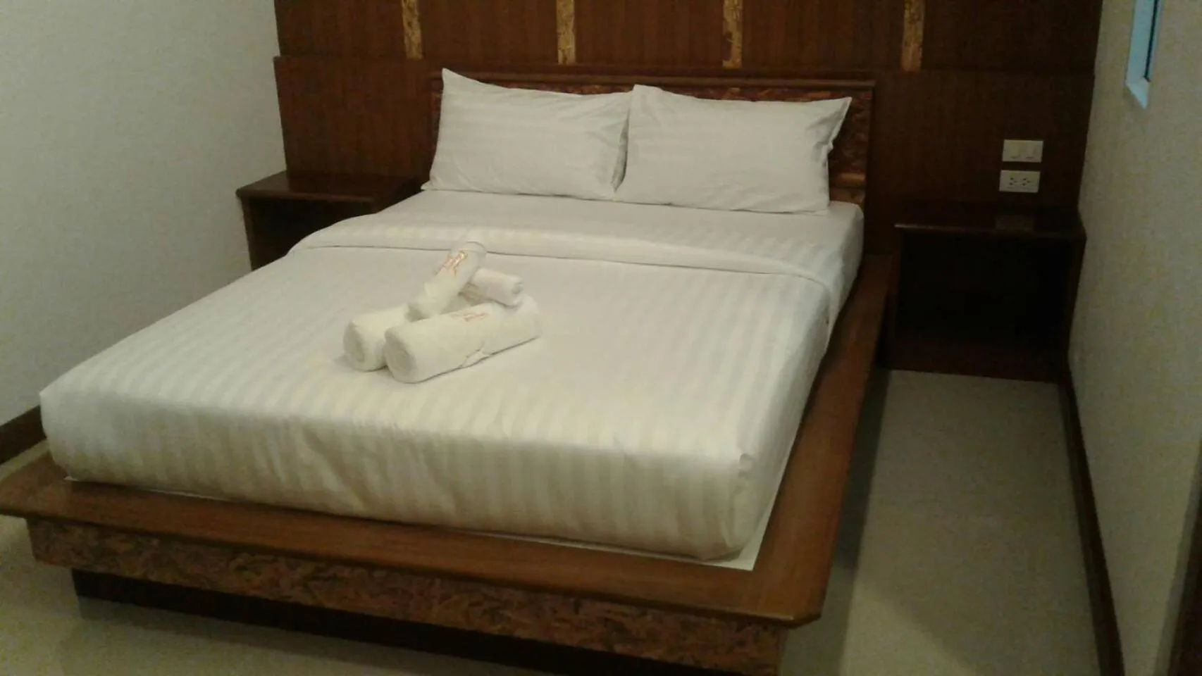 Bed in The Peace Tara House