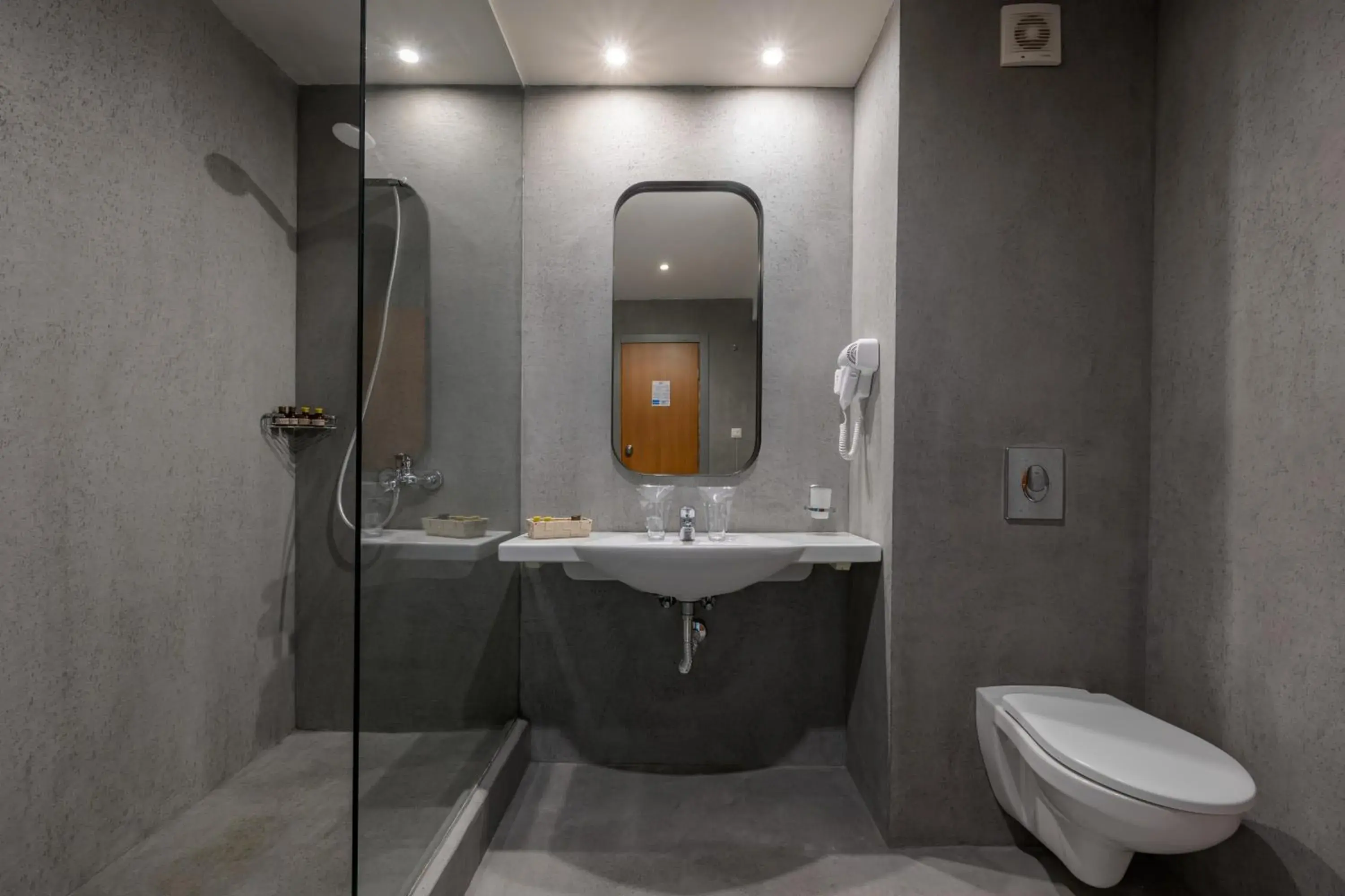 Deluxe Twin Room with Sea View in Kristal Hotel - All inclusive - Fully renovated rooms 2025 Deluxe Twin Room with Sea View in Kristal Hotel - All inclusive - Fully renovated rooms 2025