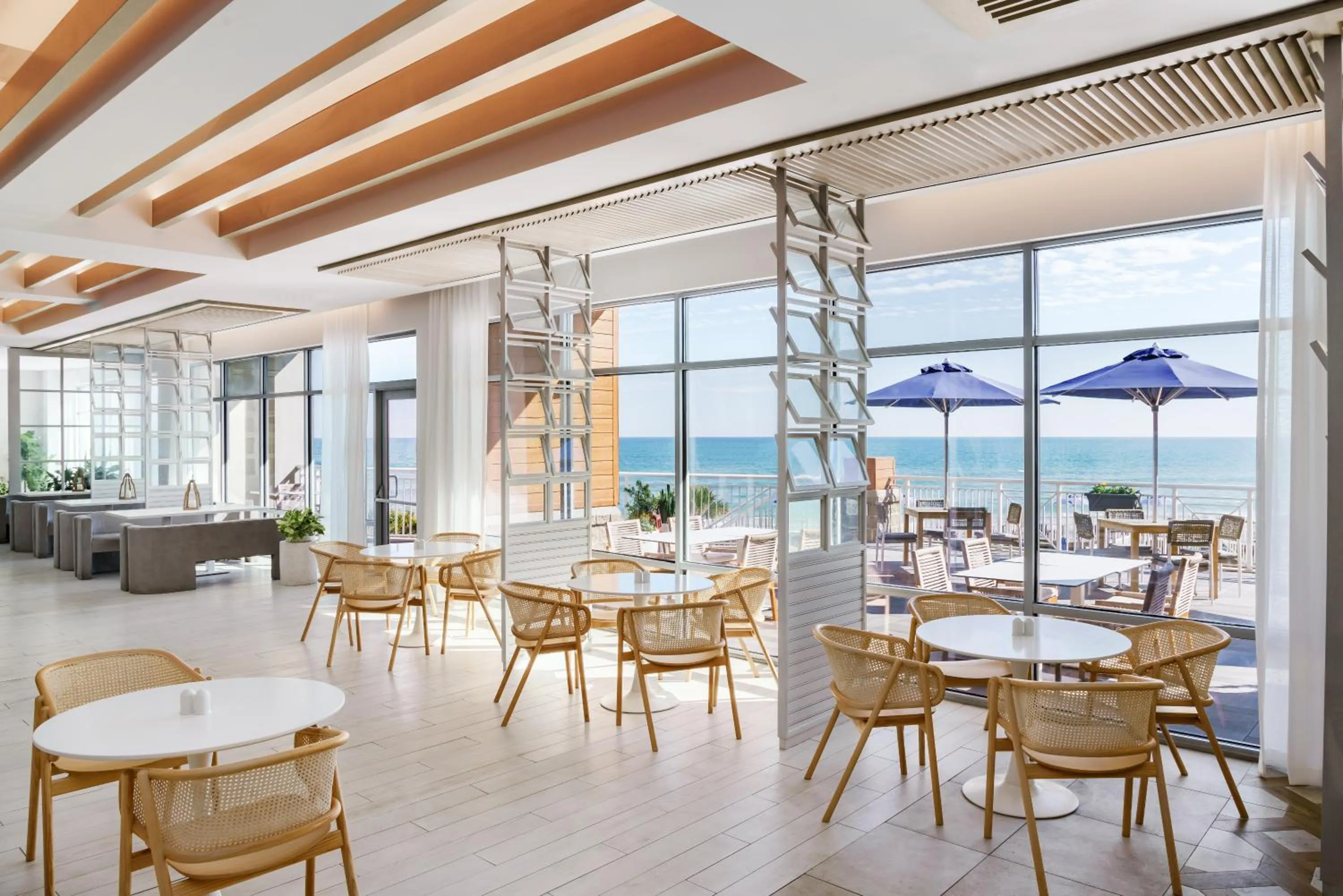 Restaurant/places to eat in Holiday Inn Resort Lumina on Wrightsville Beach by IHG