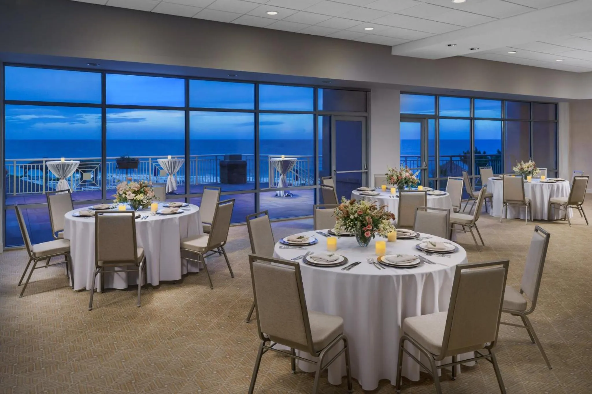 Meeting/conference room in Holiday Inn Resort Lumina on Wrightsville Beach by IHG