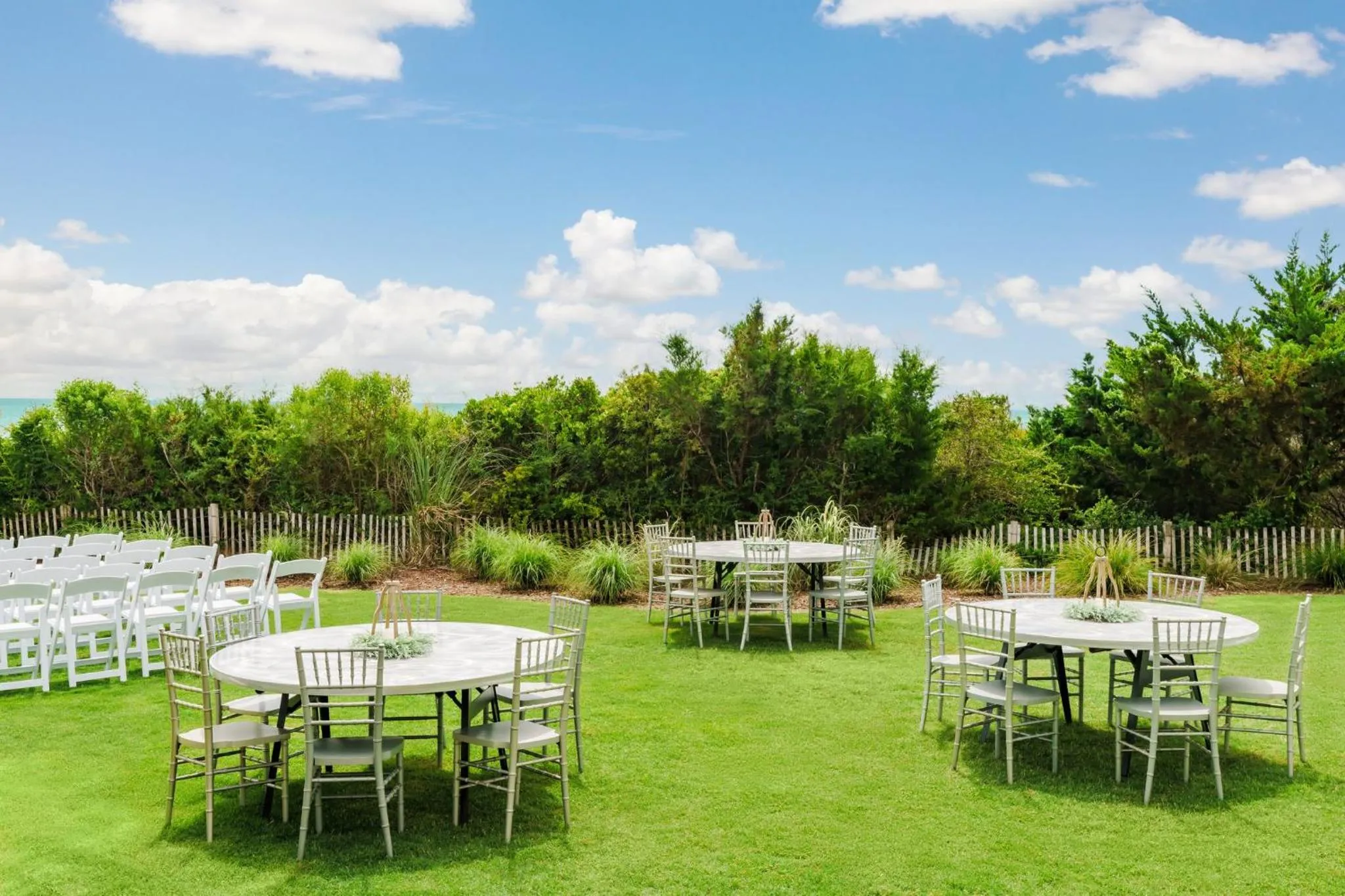 Restaurant/places to eat in Holiday Inn Resort Lumina on Wrightsville Beach by IHG