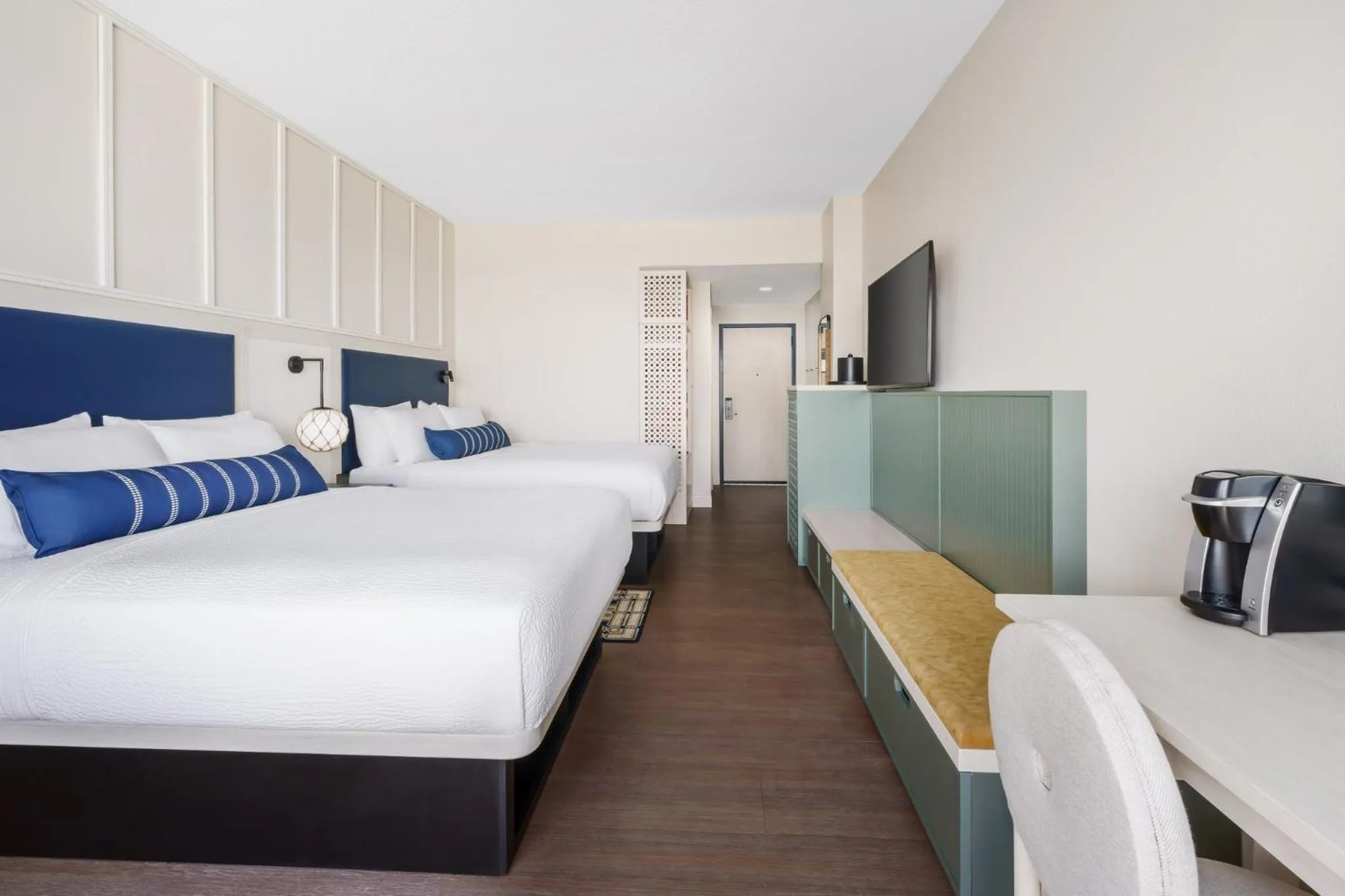 Photo of the whole room, Bed in Holiday Inn Resort Lumina on Wrightsville Beach by IHG