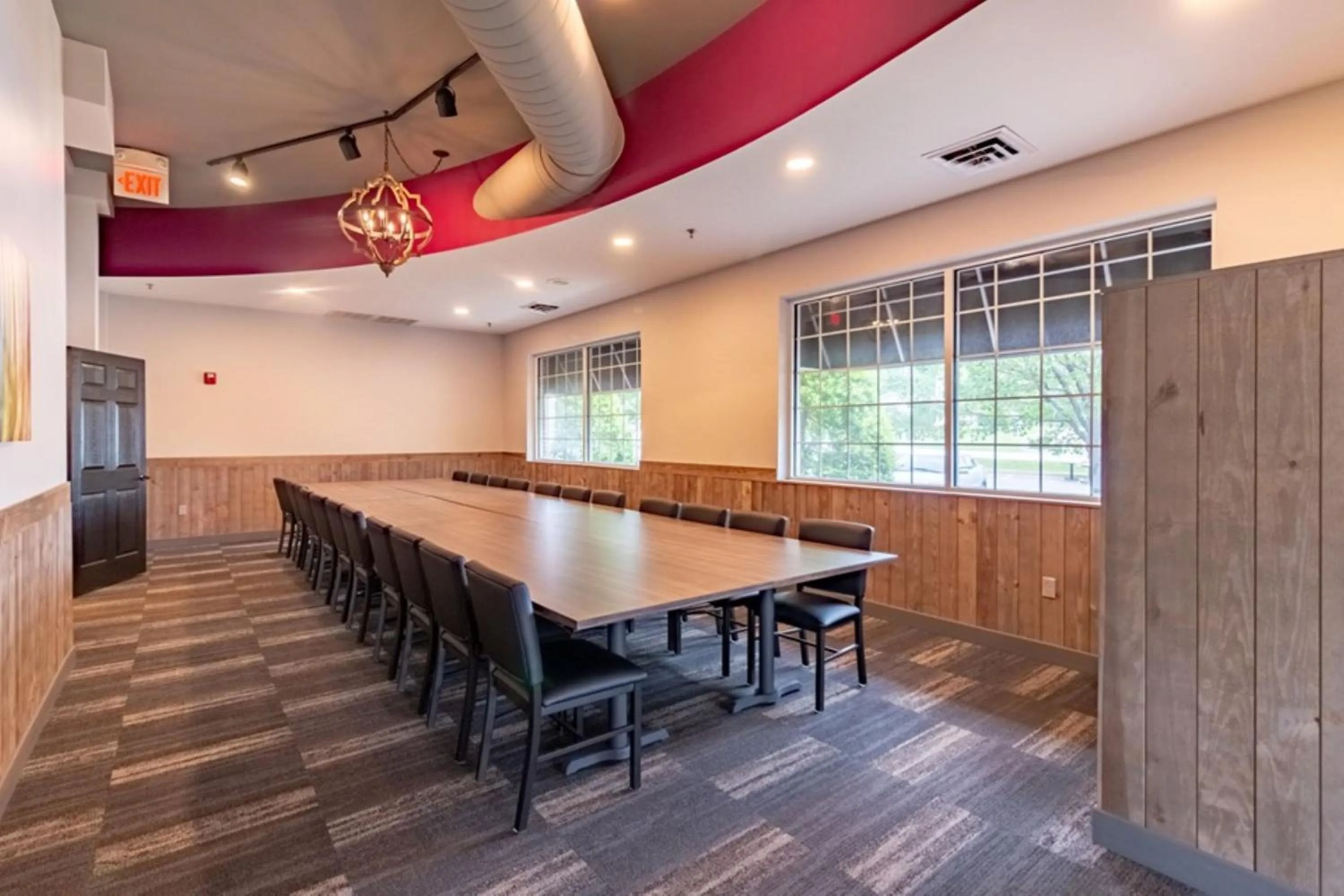 Restaurant/places to eat in Holiday Inn Poplar Bluff by IHG