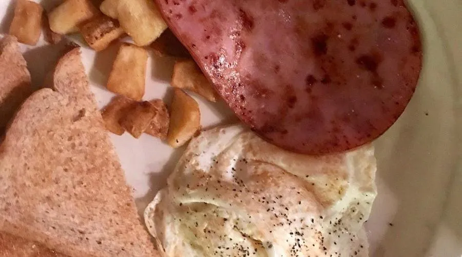 Breakfast in Holiday Inn Poplar Bluff by IHG