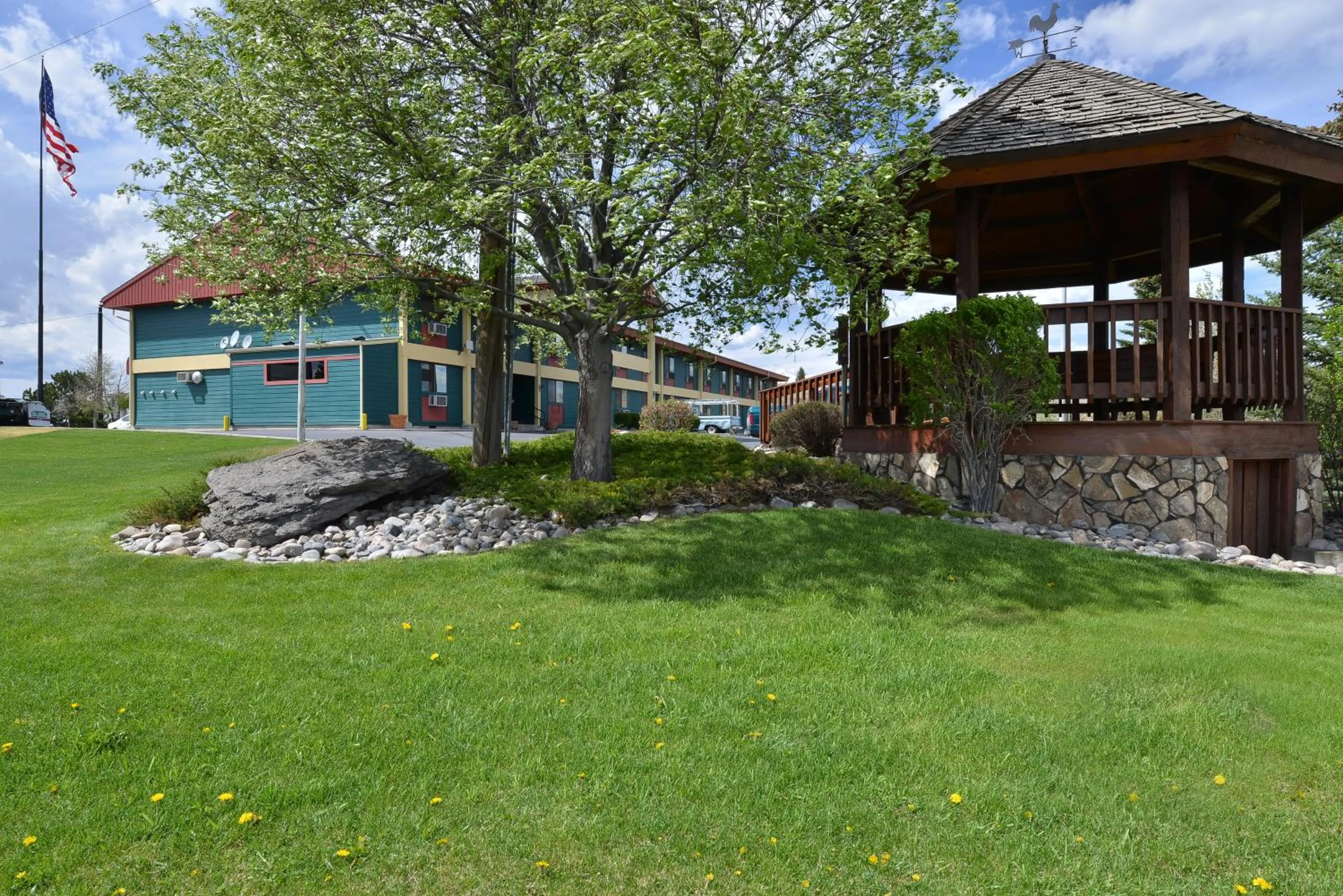 Property building in Rocker Inn